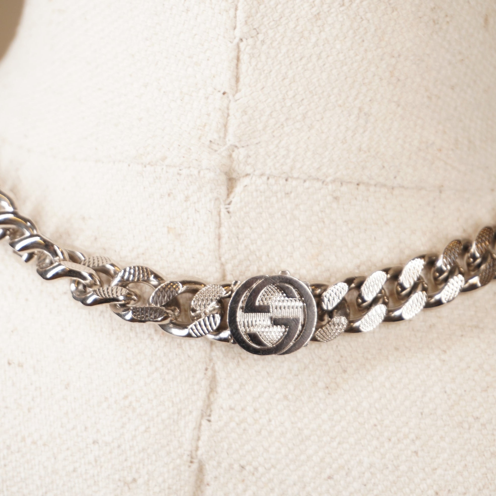 PRE-OWNED GG Script Choker Necklace Silver