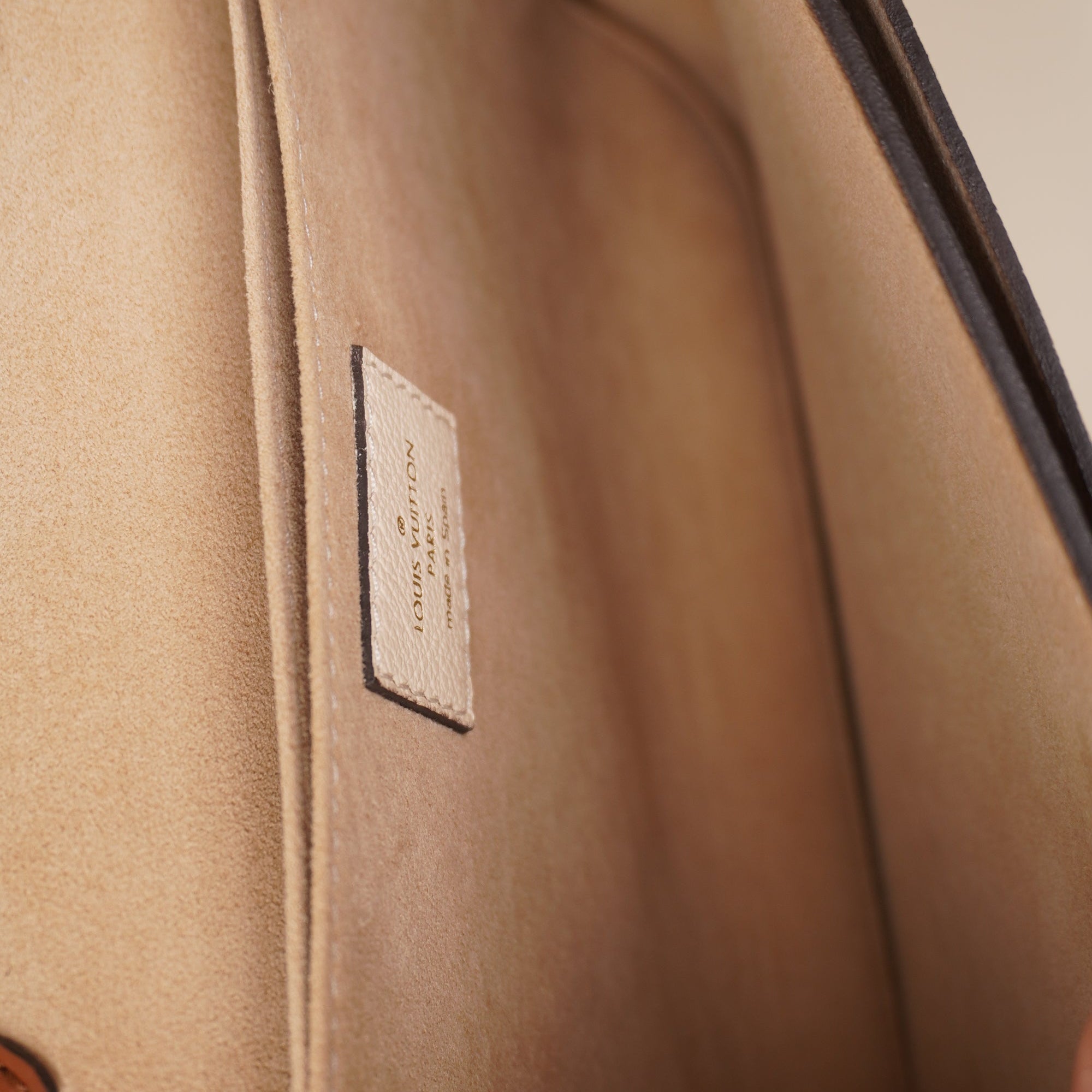 PRE-OWNED LV Monogram Vaugirard Creme Shoulder Bag