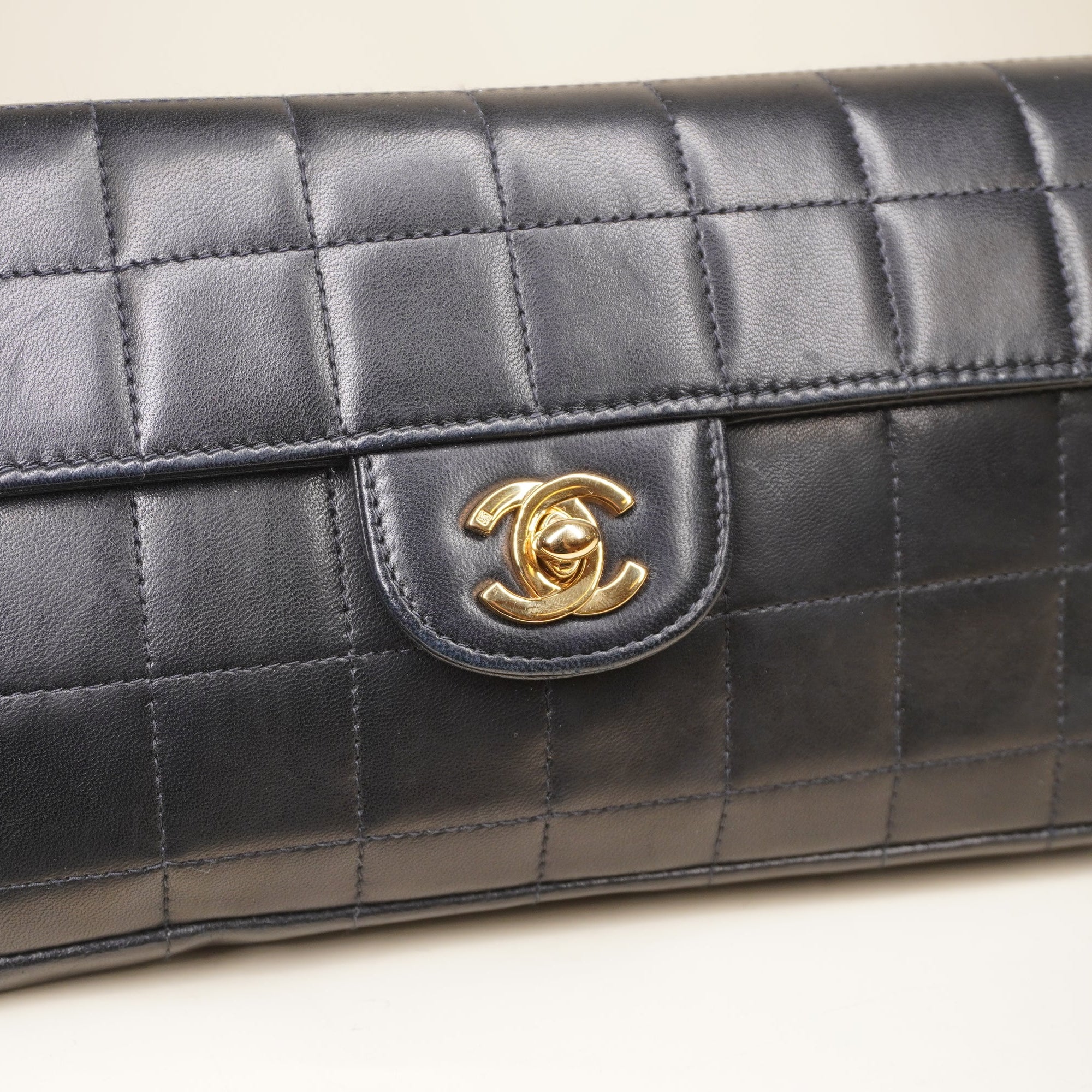 PRE-OWNED CC Black Lambskin East West Chocolate Bar Flap Shoulder Bag