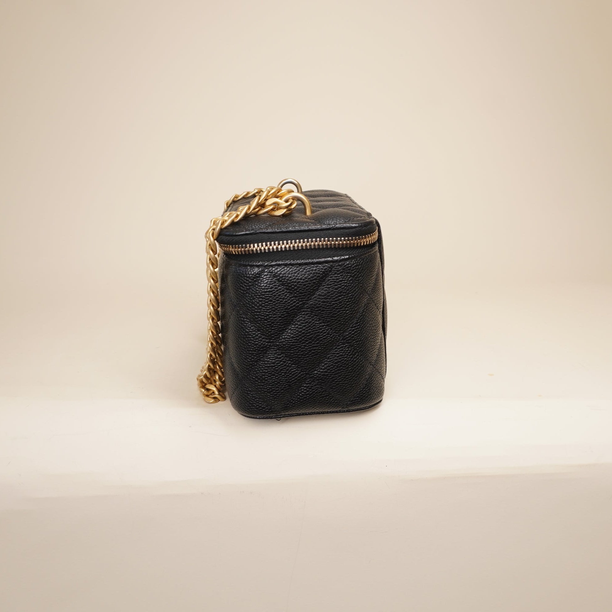 PRE-OWNED CC Vanity Caviar Shoulder Bag