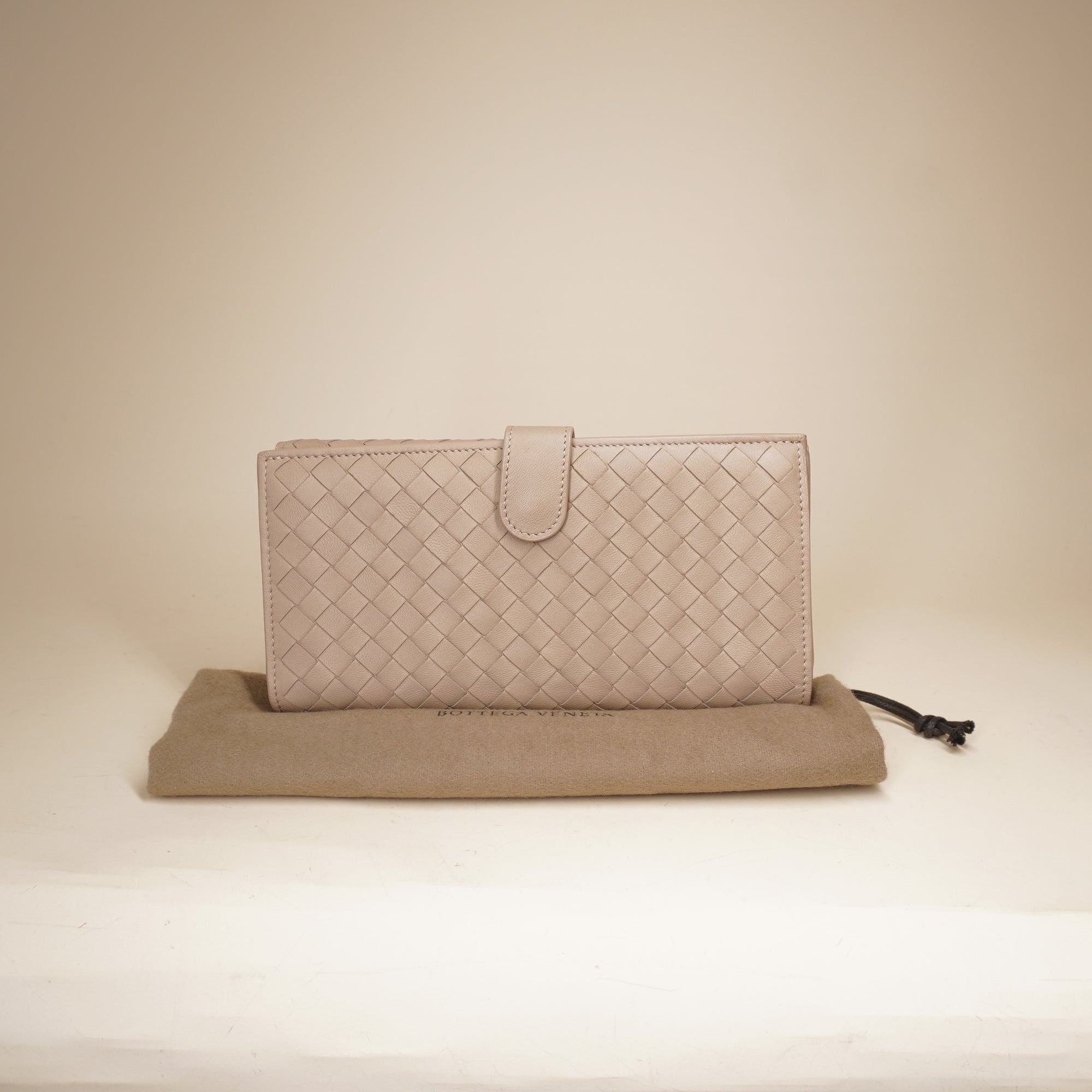 PRE-OWNED Intrecciato Weave Leather Continental Wallet