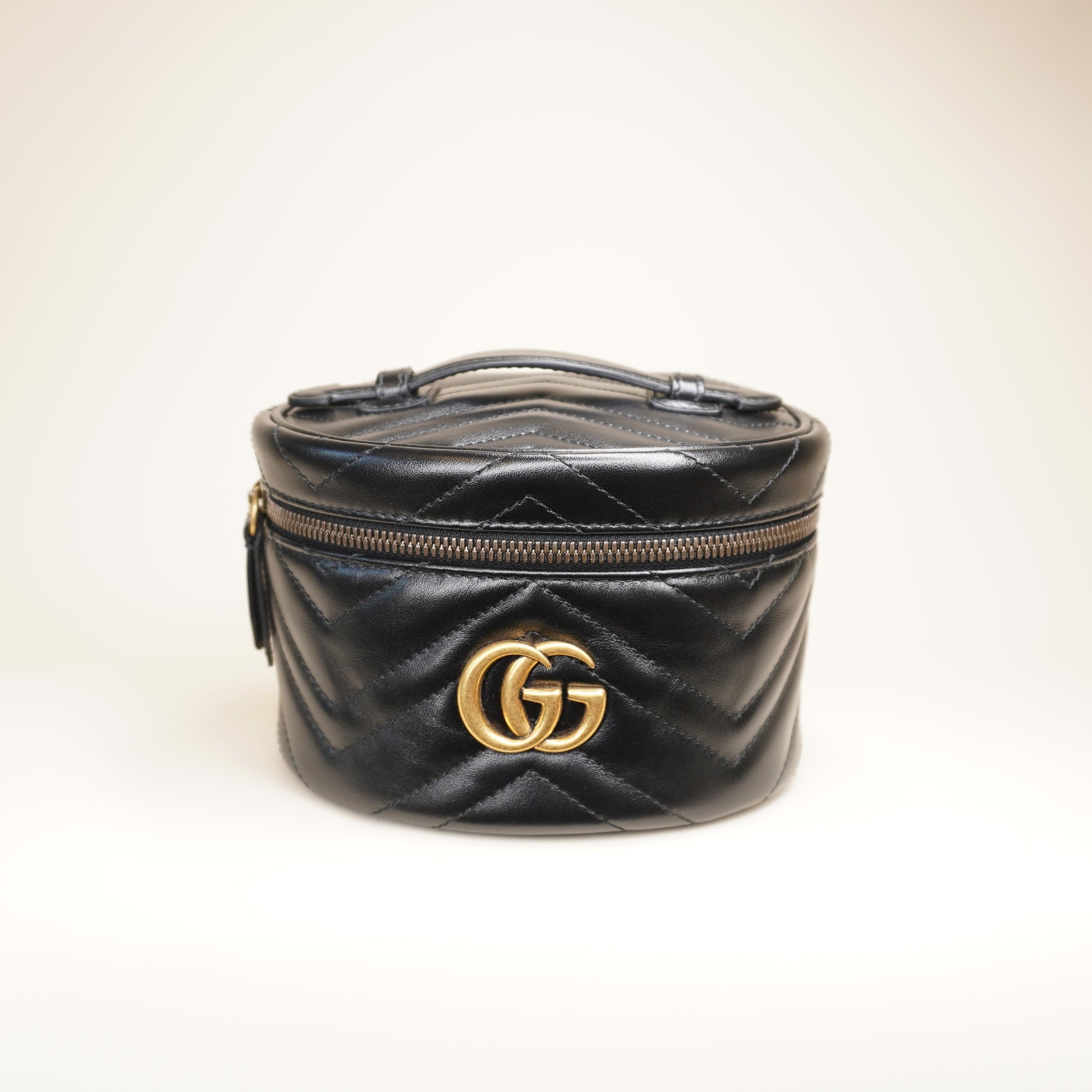 PRE-OWNED Mini GG Marmont Round Leather Black Vanity Bag 