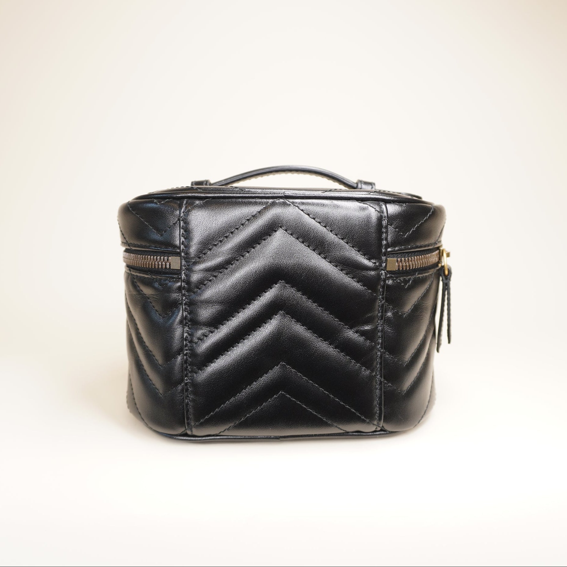 PRE-OWNED Mini GG Marmont Round Leather Black Vanity Bag 