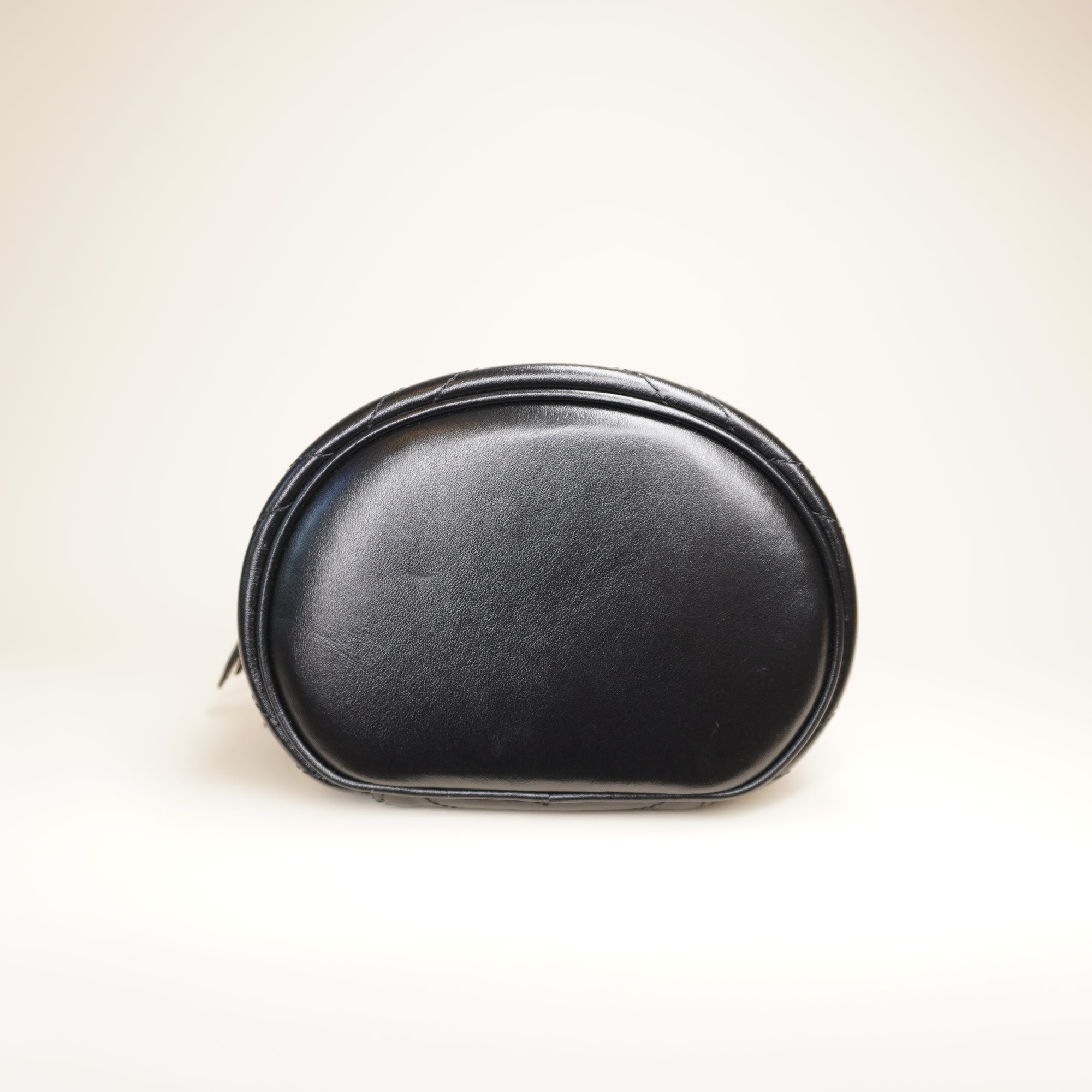 PRE-OWNED Mini GG Marmont Round Leather Black Vanity Bag 