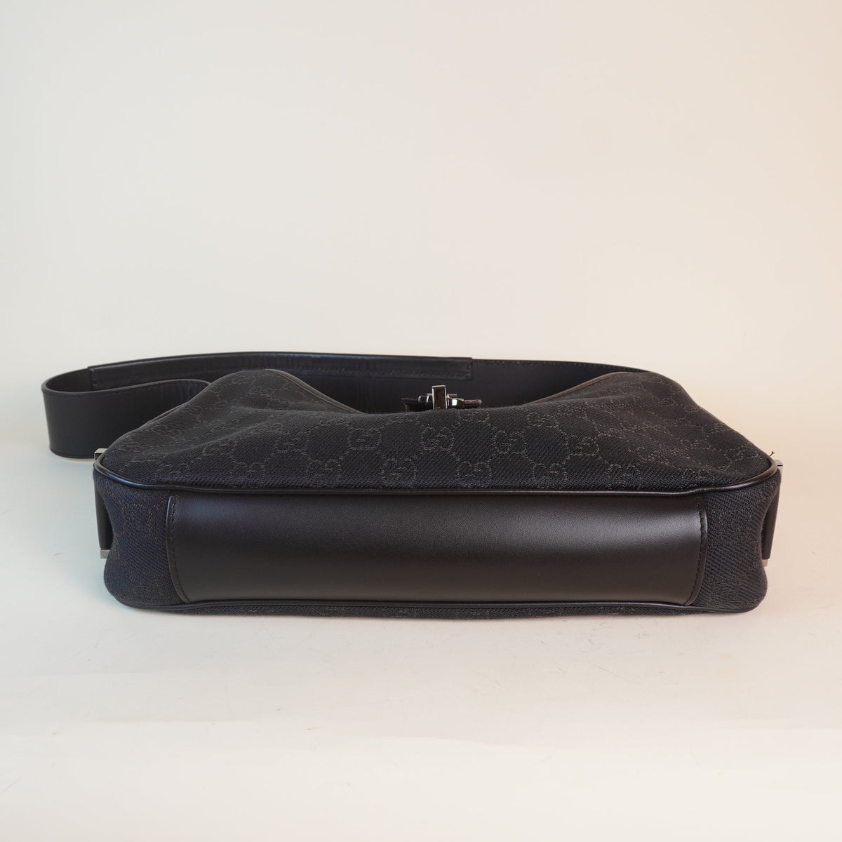 PRE-OWNED GG Canvas Denim Jackie Shoulder Bag