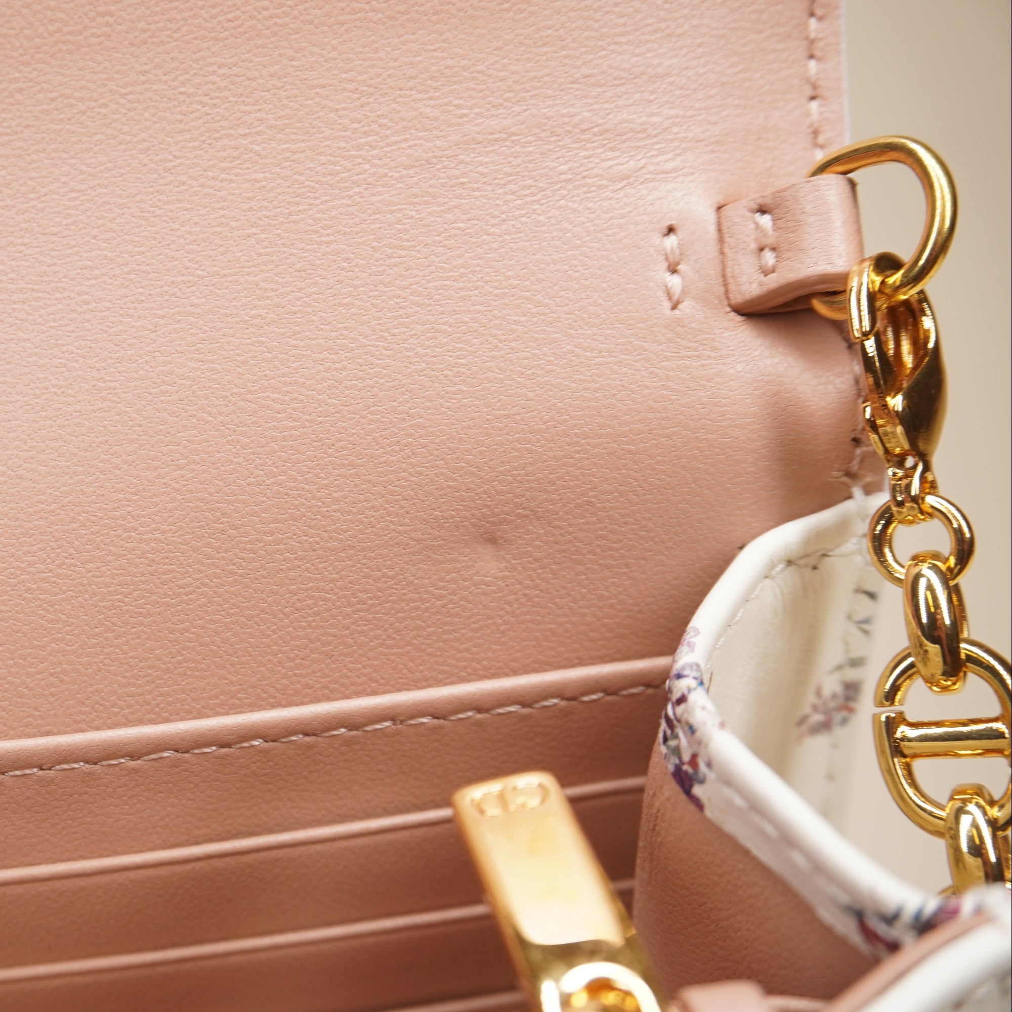 Caro Flower Print Leather Wallet On Chain 
