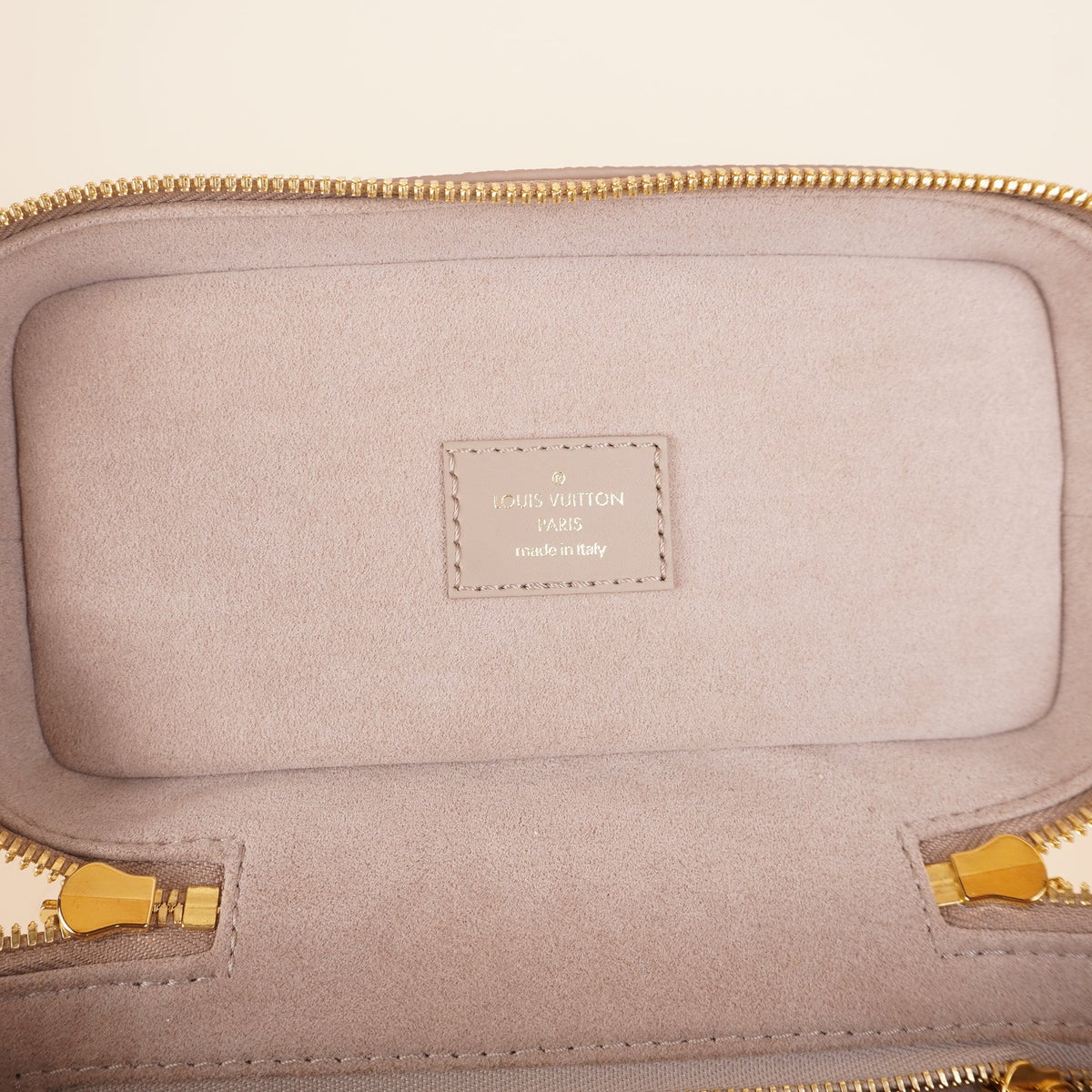 PRE-OWNED LV Empreinte Monogram Giant Vanity PM Tourterelle