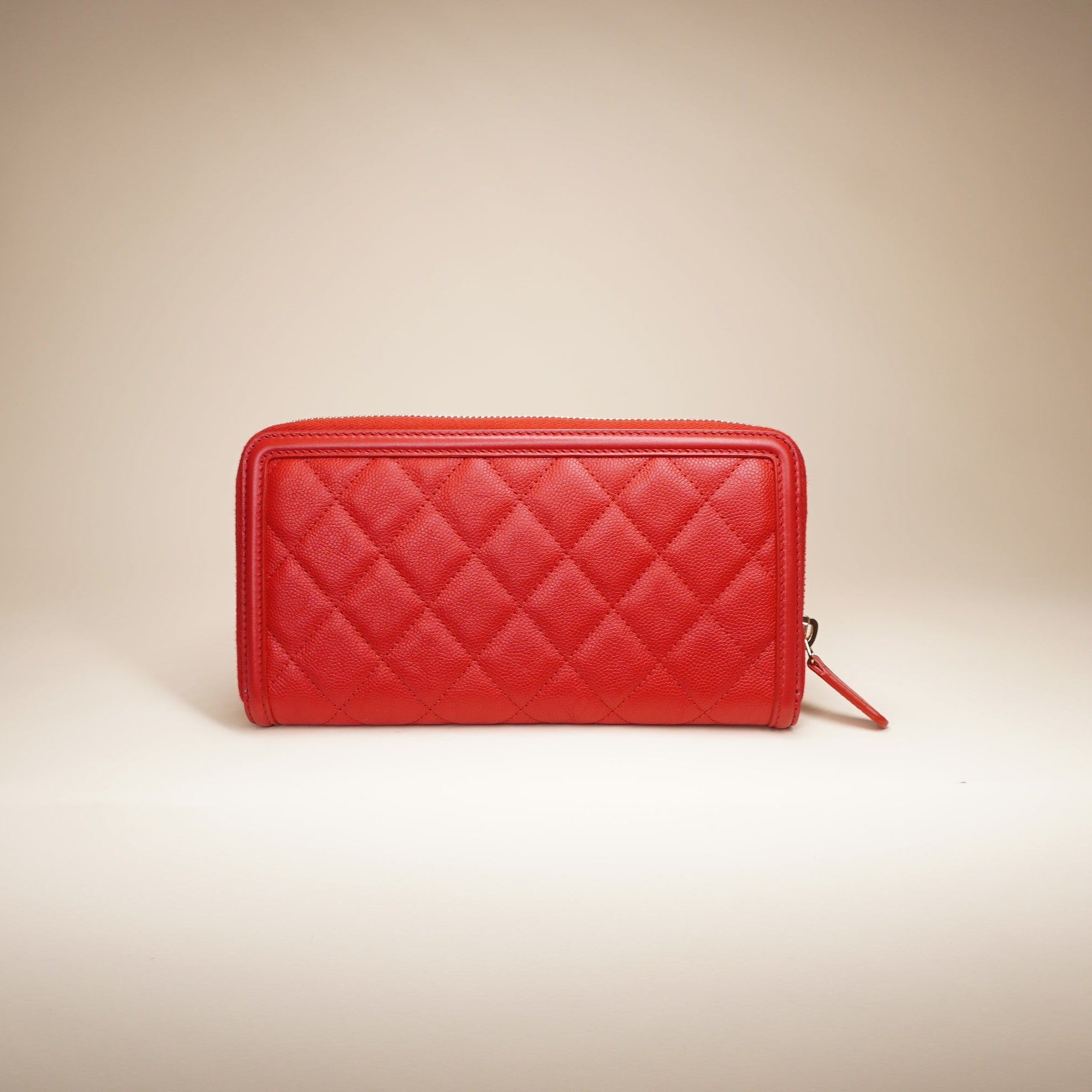 PRE-OWNED CC Caviar Quilted Filigree Zip Around Wallet Red