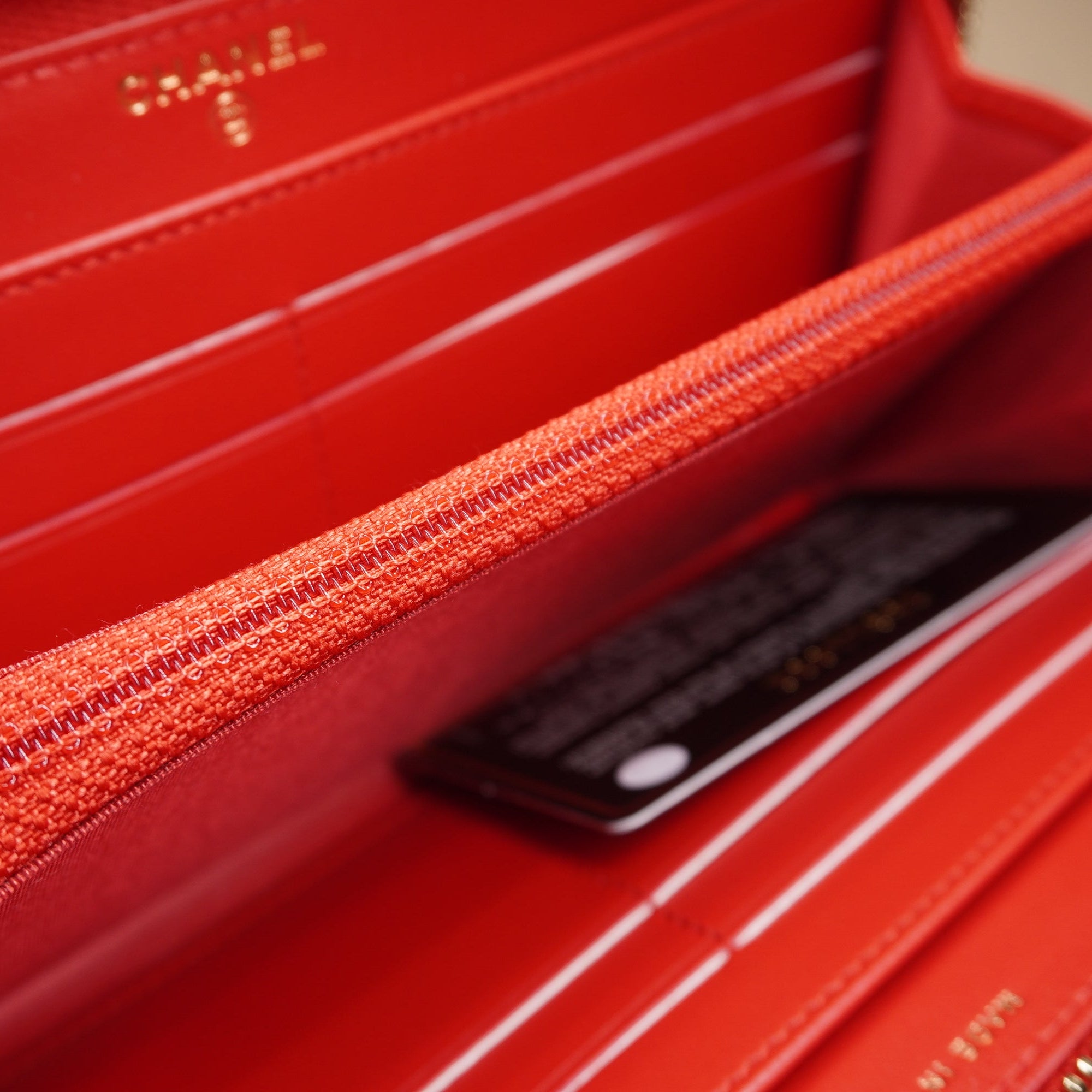 PRE-OWNED CC Caviar Quilted Filigree Zip Around Wallet Red