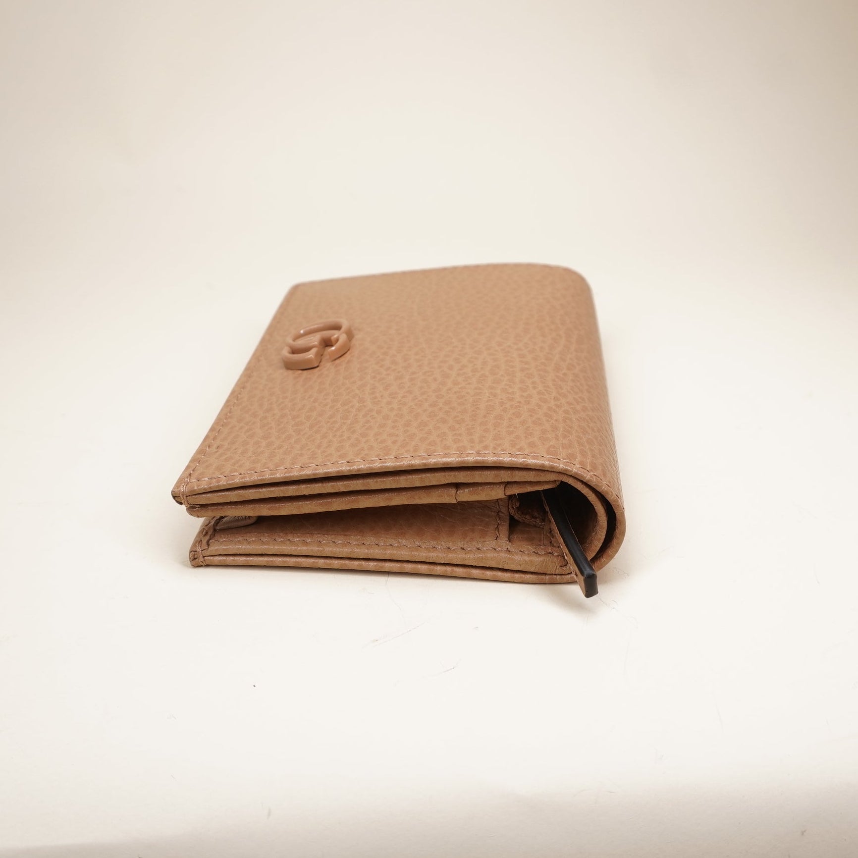 PRE-OWNED Calfskin GG Marmont Card Case Pink