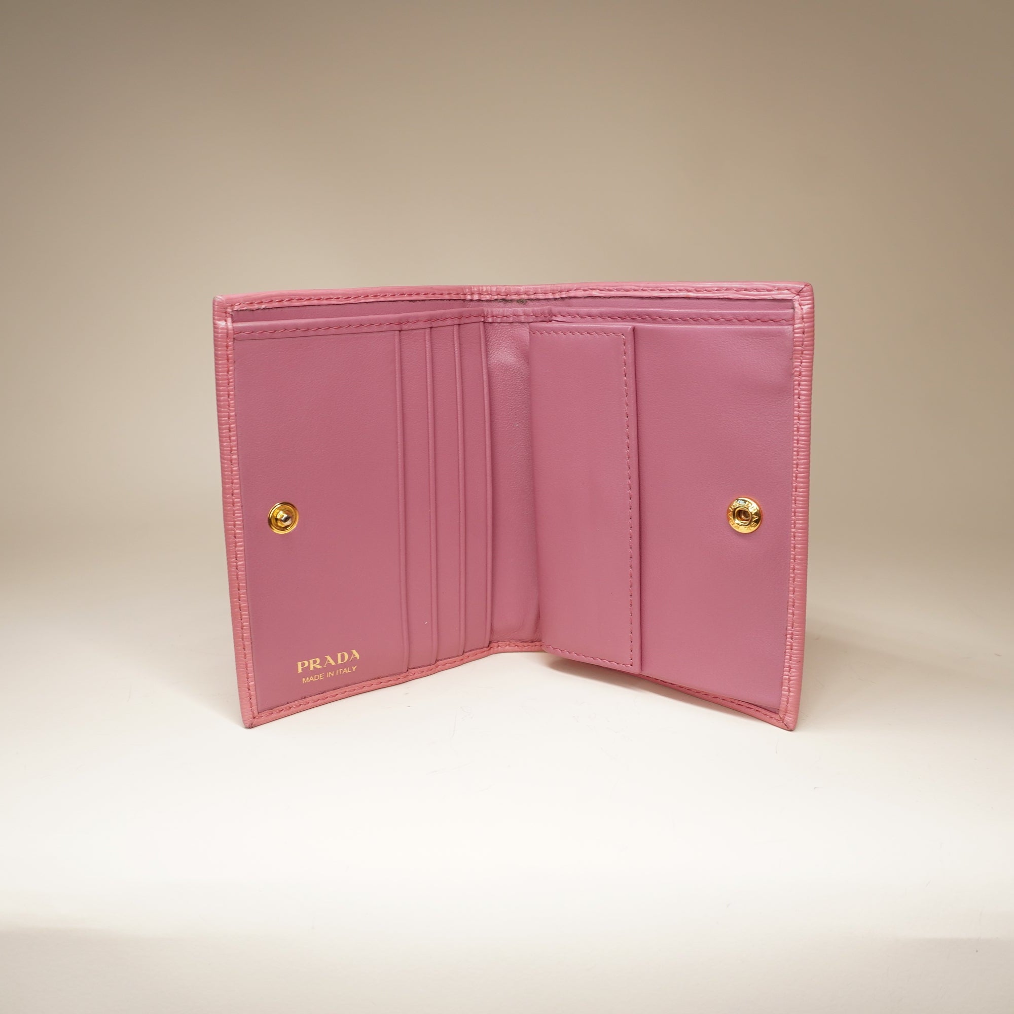 Saffiano Metal Bi-Fold Compact Wallet Pink
