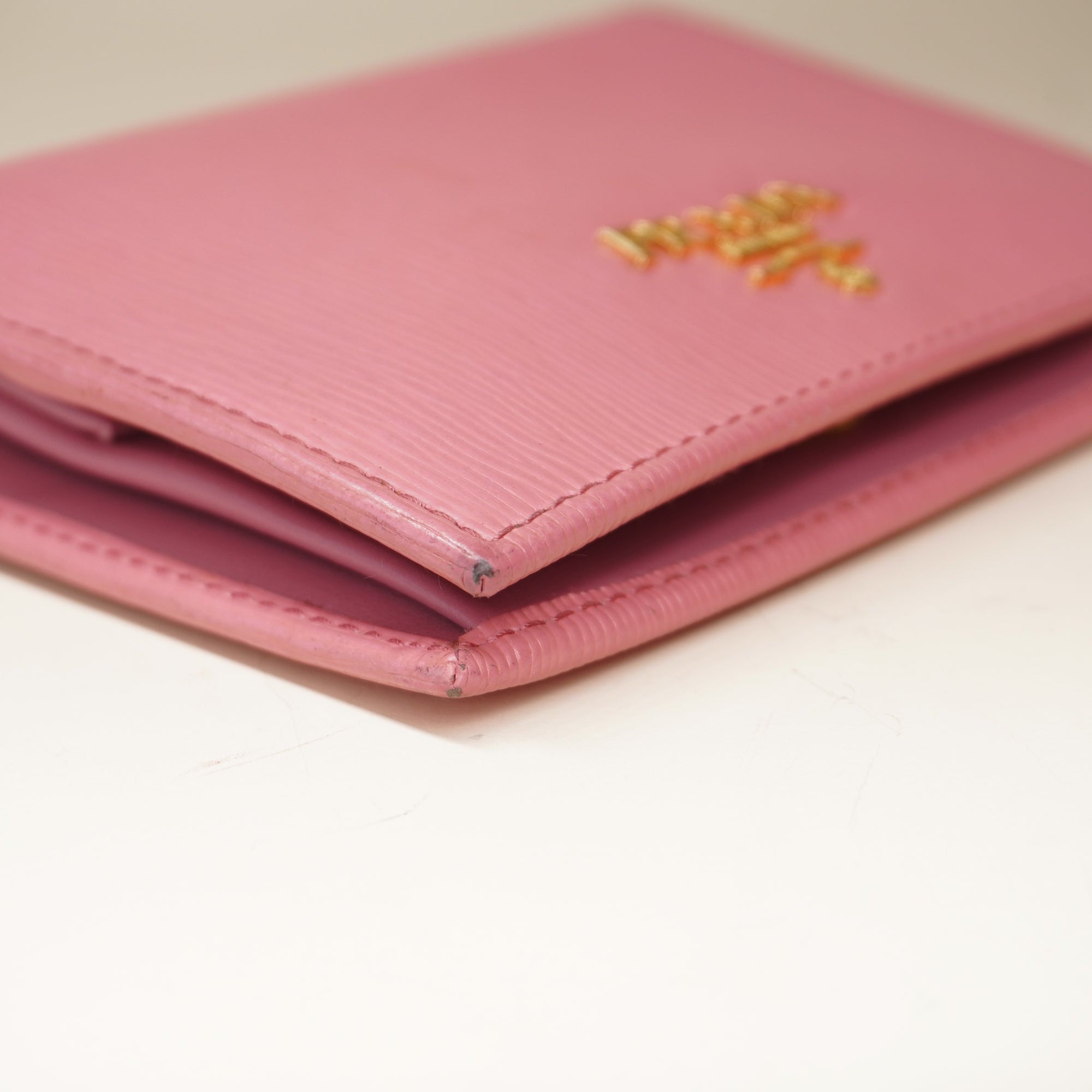 Saffiano Metal Bi-Fold Compact Wallet Pink