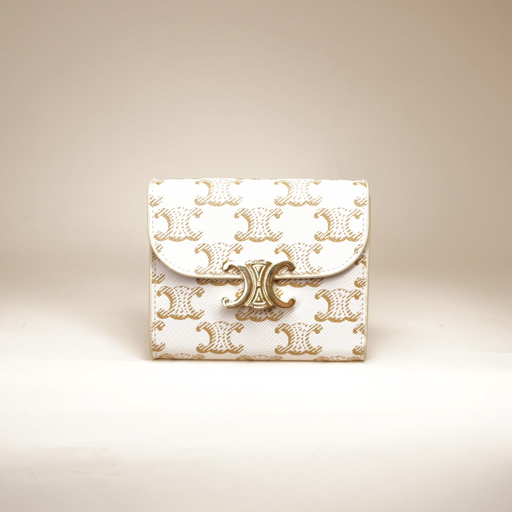 PRE-OWNED Triomphe Canvas Short Wallet