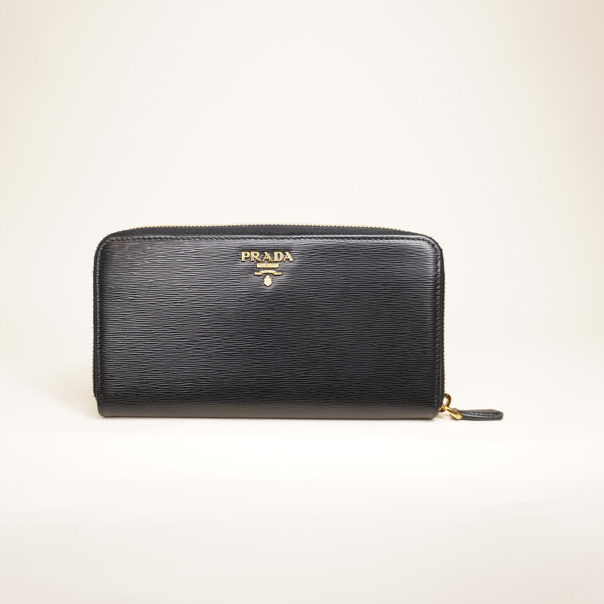 PRE-OWNED Black Vitello Move Zip Around Wallet