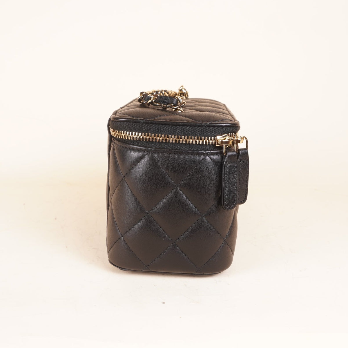 PRE-OWNED CC Black Small Pearl Crush Vanity Case Crossbody Bag