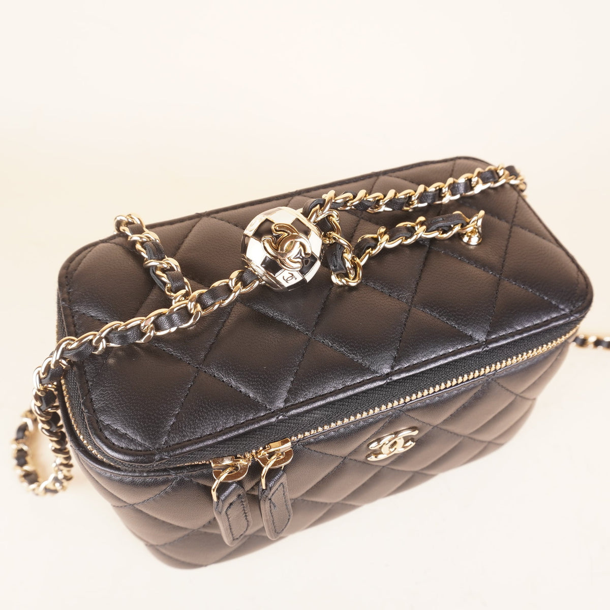 PRE-OWNED CC Black Small Pearl Crush Vanity Case Crossbody Bag