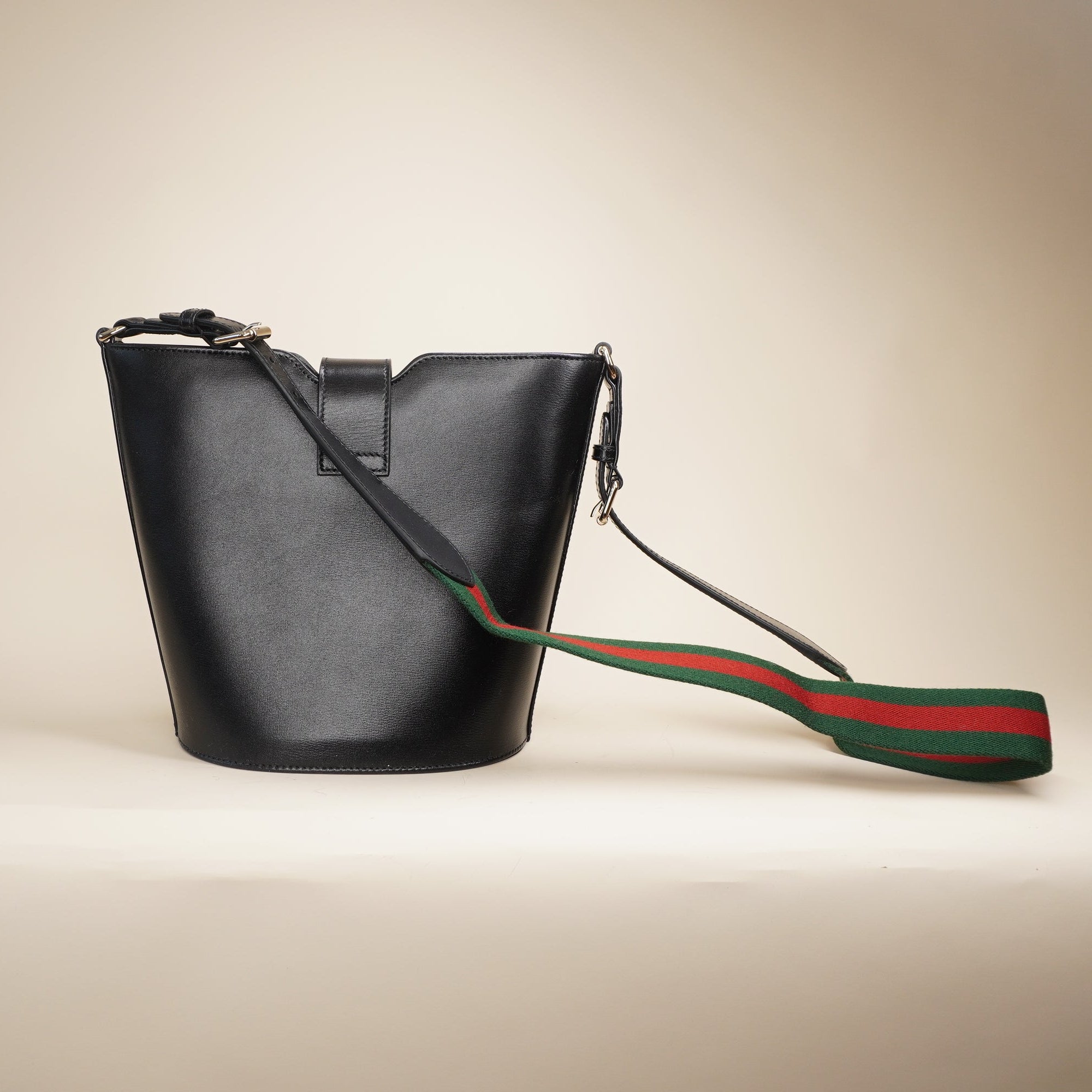 PRE-OWNED GG Jackie Mini Bucket Black Shoulder bag