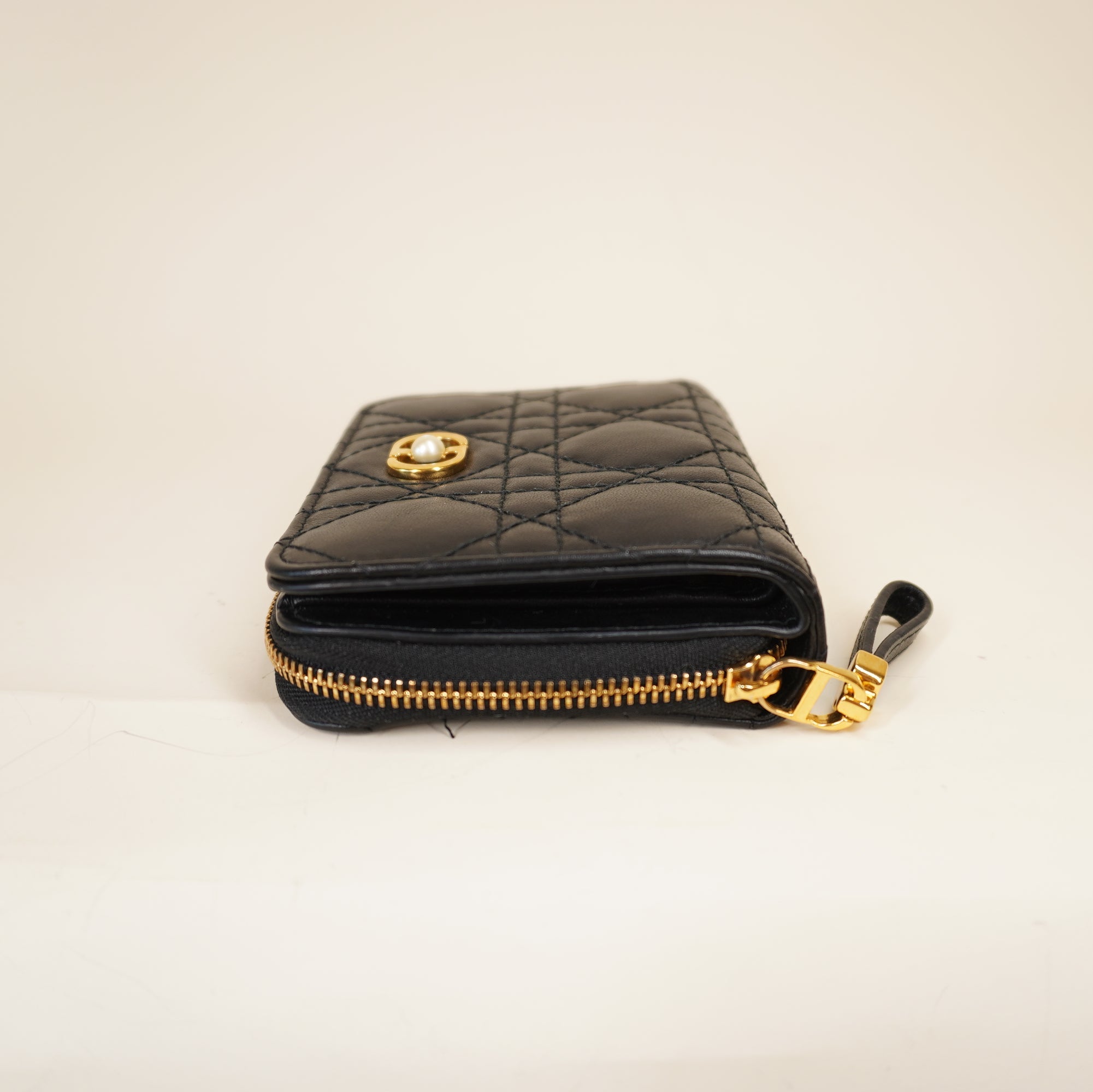 PRE-OWNED Black Cannage Caro Bifold Wallet