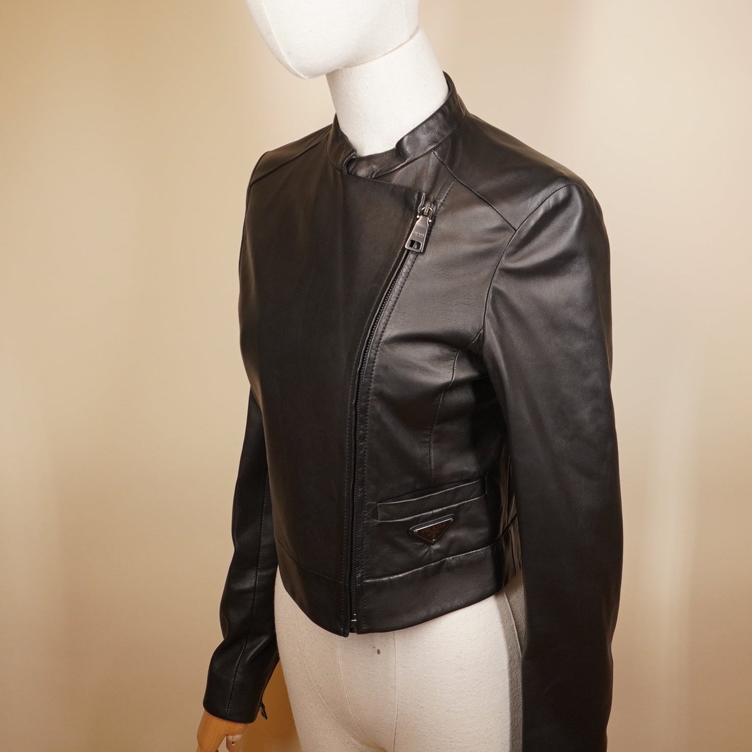 PRE-OWNED PRADA Rider Jacket Size 40 M Women's Black Lambskin