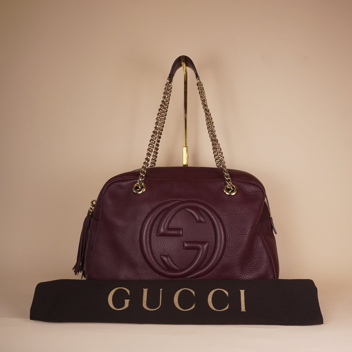 PRE-OWNED GG Burgundy Pebbled Leather Soho Chain Large Shoulder Bag