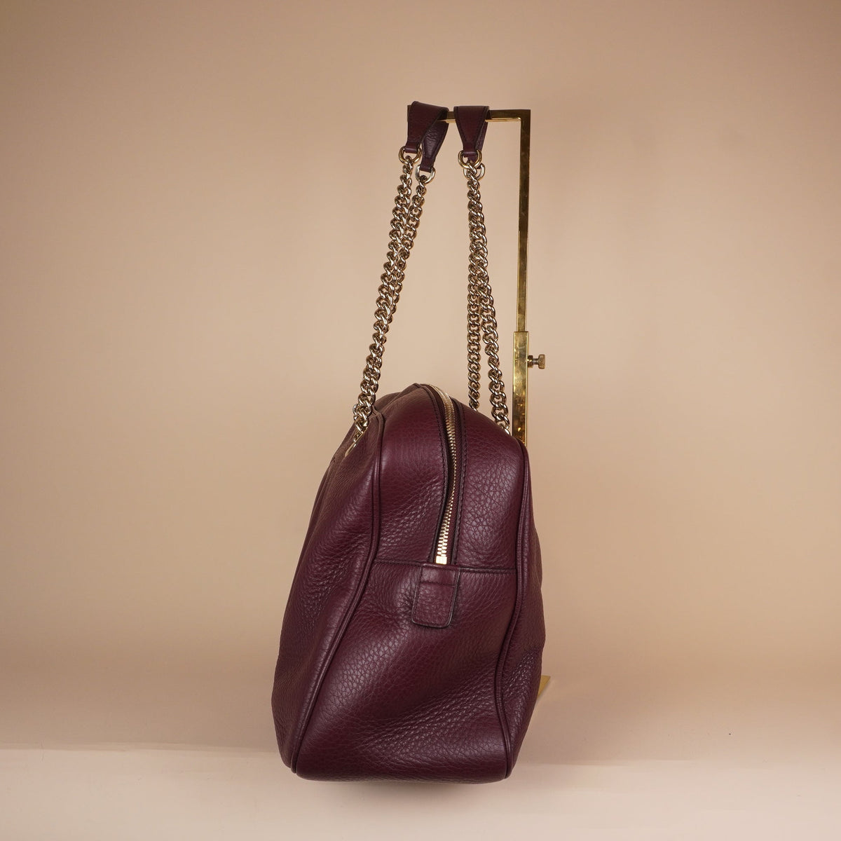PRE-OWNED GG Burgundy Pebbled Leather Soho Chain Large Shoulder Bag