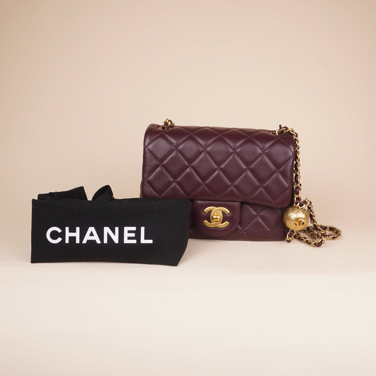 PRE-OWNED CC Lambskin Quilted Mini Pearl Crush Flap Burgundy