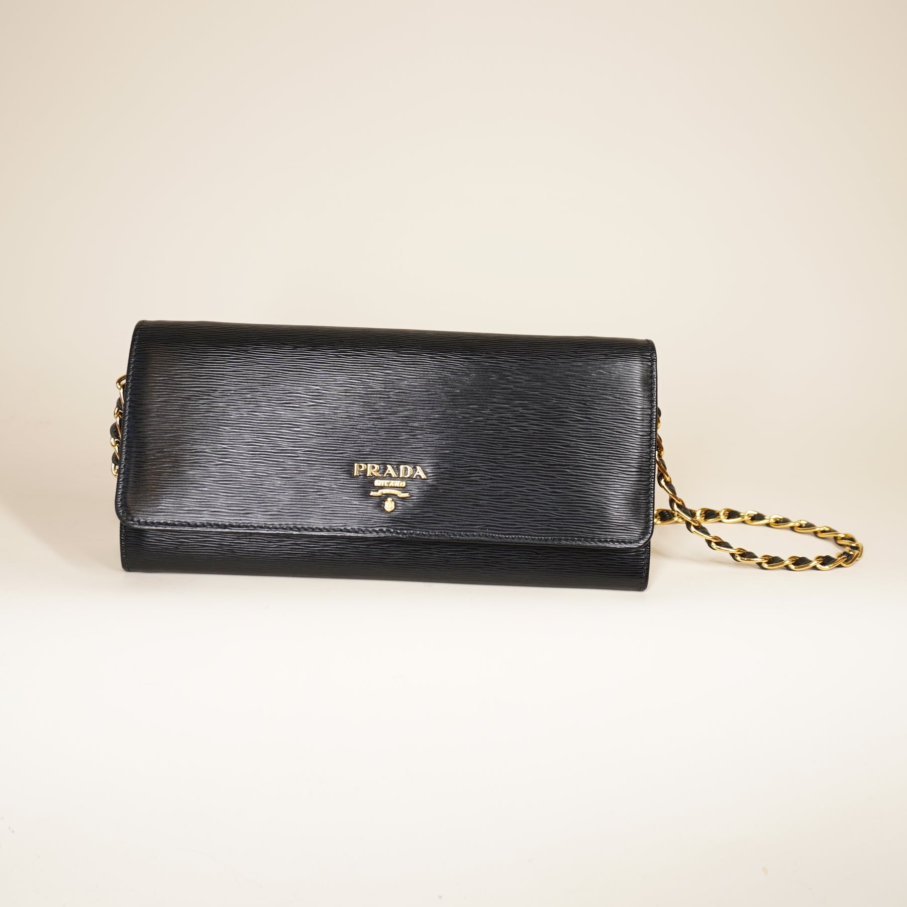 PRE-OWNED Black Wallet on Chain Vitello Move Crossbody Bag