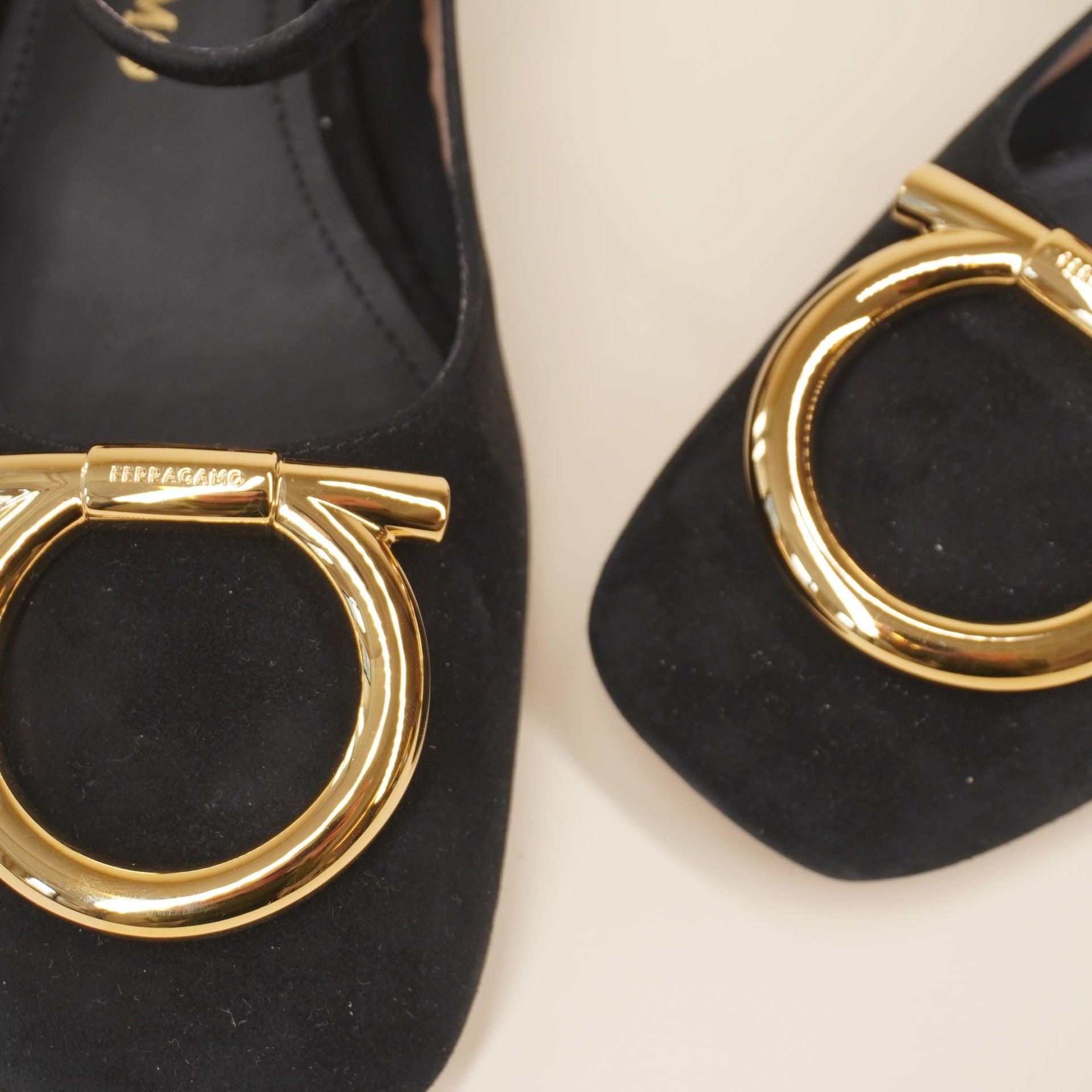 PRE-OWNED  Ballerine Shoes Black Suede 8