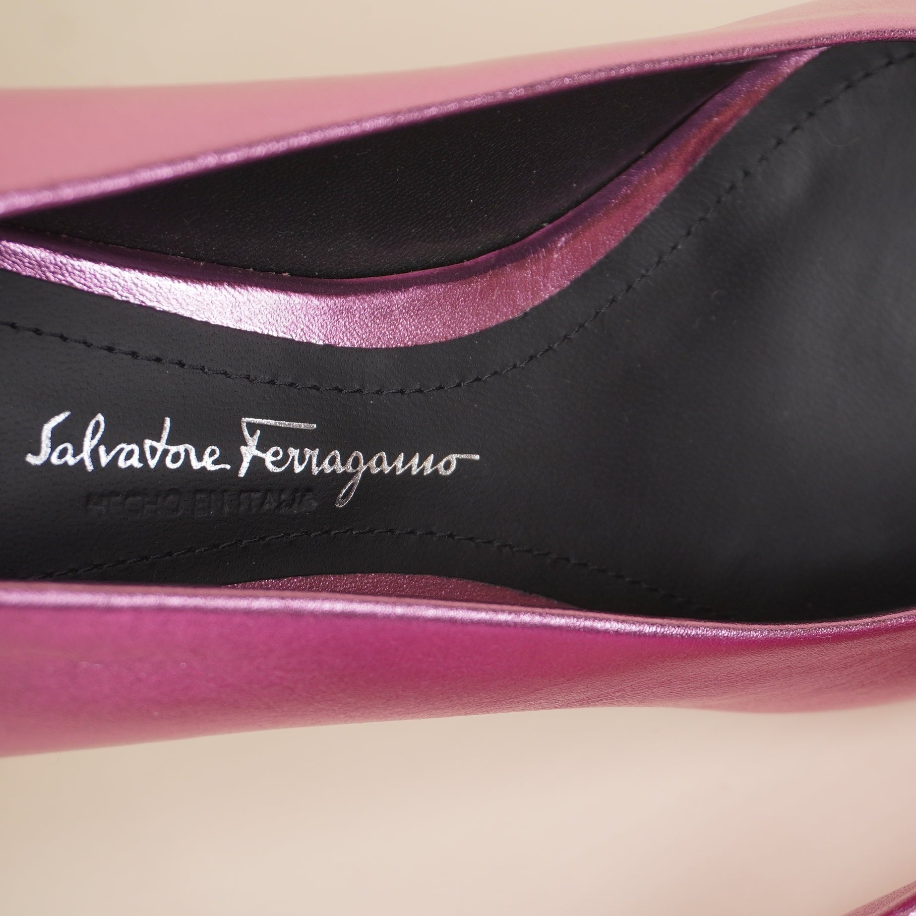 PRE-OWNED  Padded Leather Pink Sandals 7.5