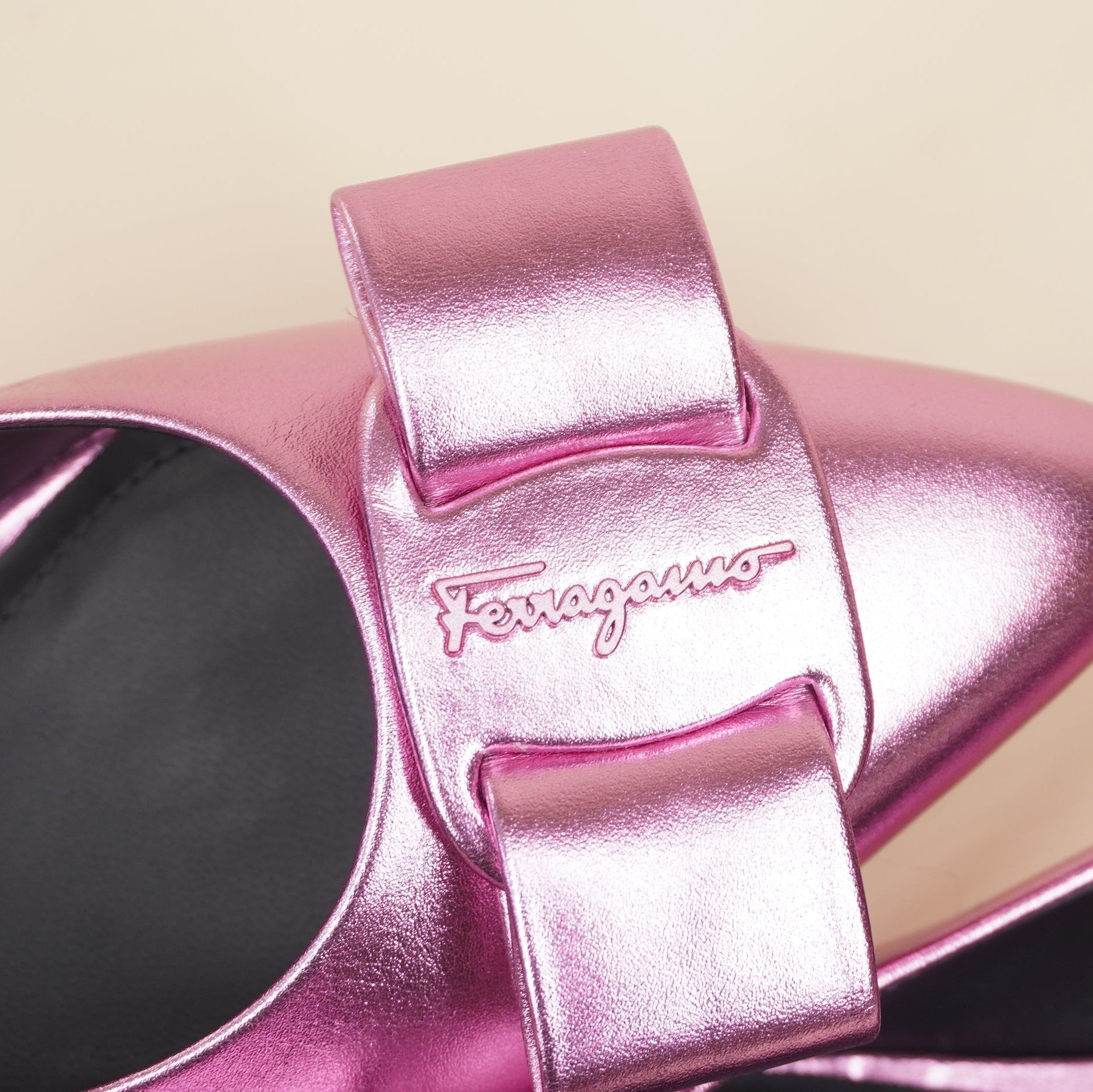 PRE-OWNED  Padded Leather Pink Sandals 7.5