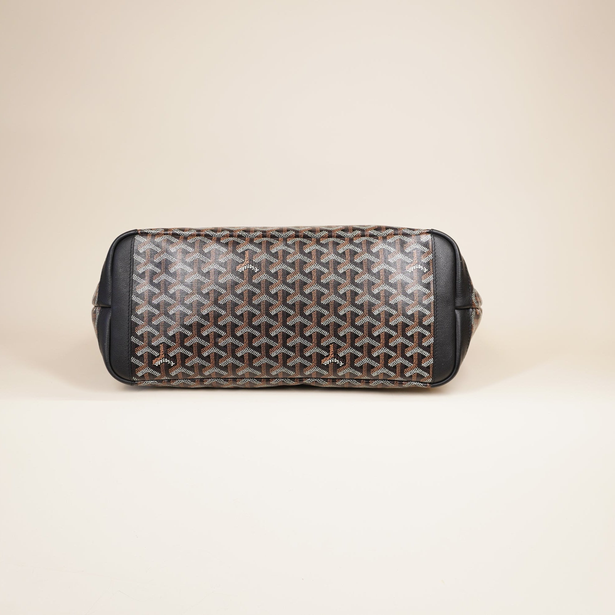 PRE-OWNED Artois MM Canvas Shoulder Bag Black