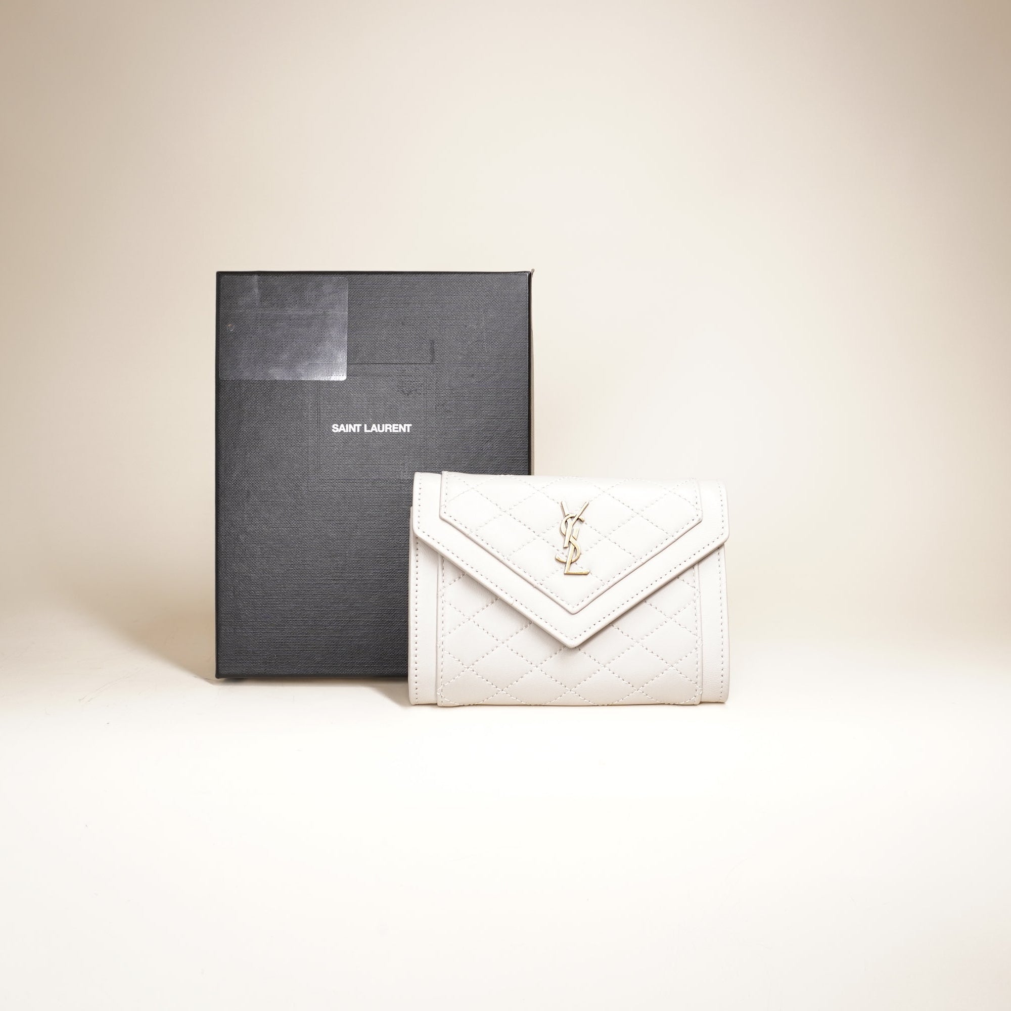 PRE-OWNED Cream Quilted Leather Gaby Compact Card Case Wallet