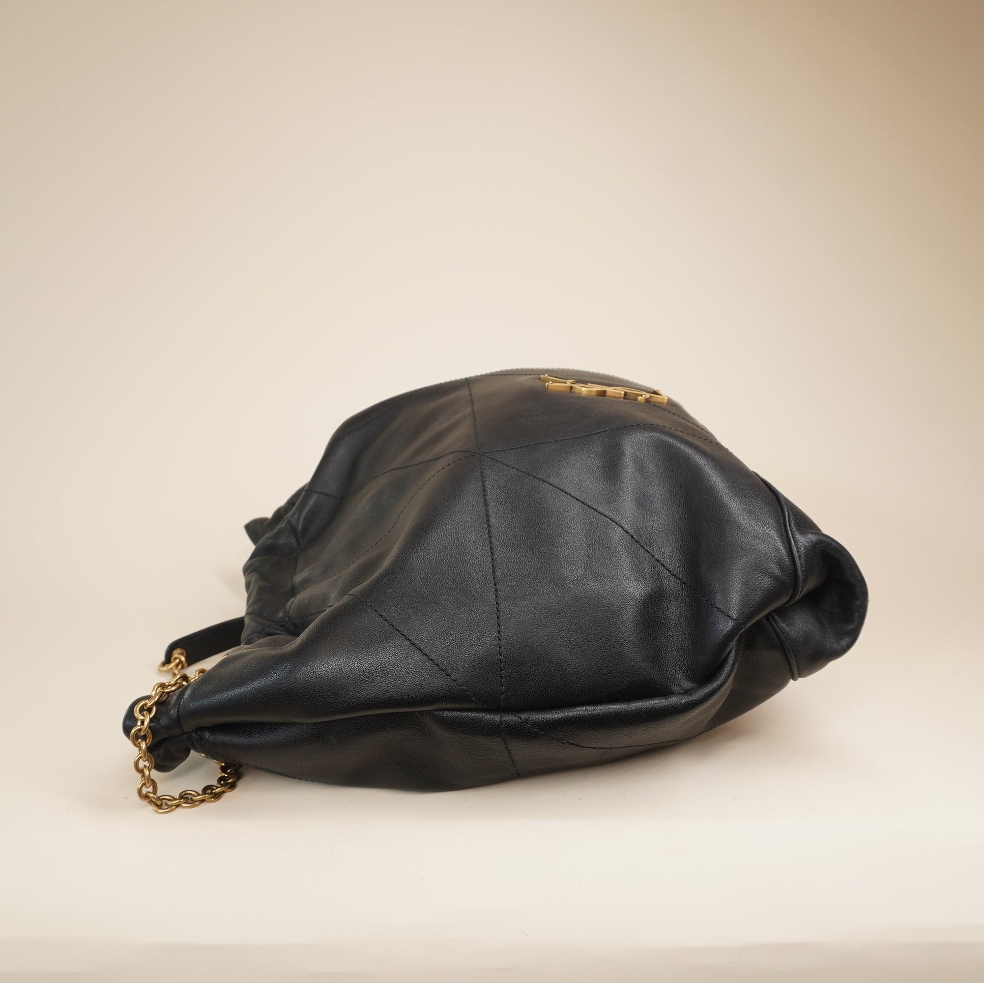  PRE-OWNED YSL Leather Jamie 4.3 Pochon Black Shoulder Bag