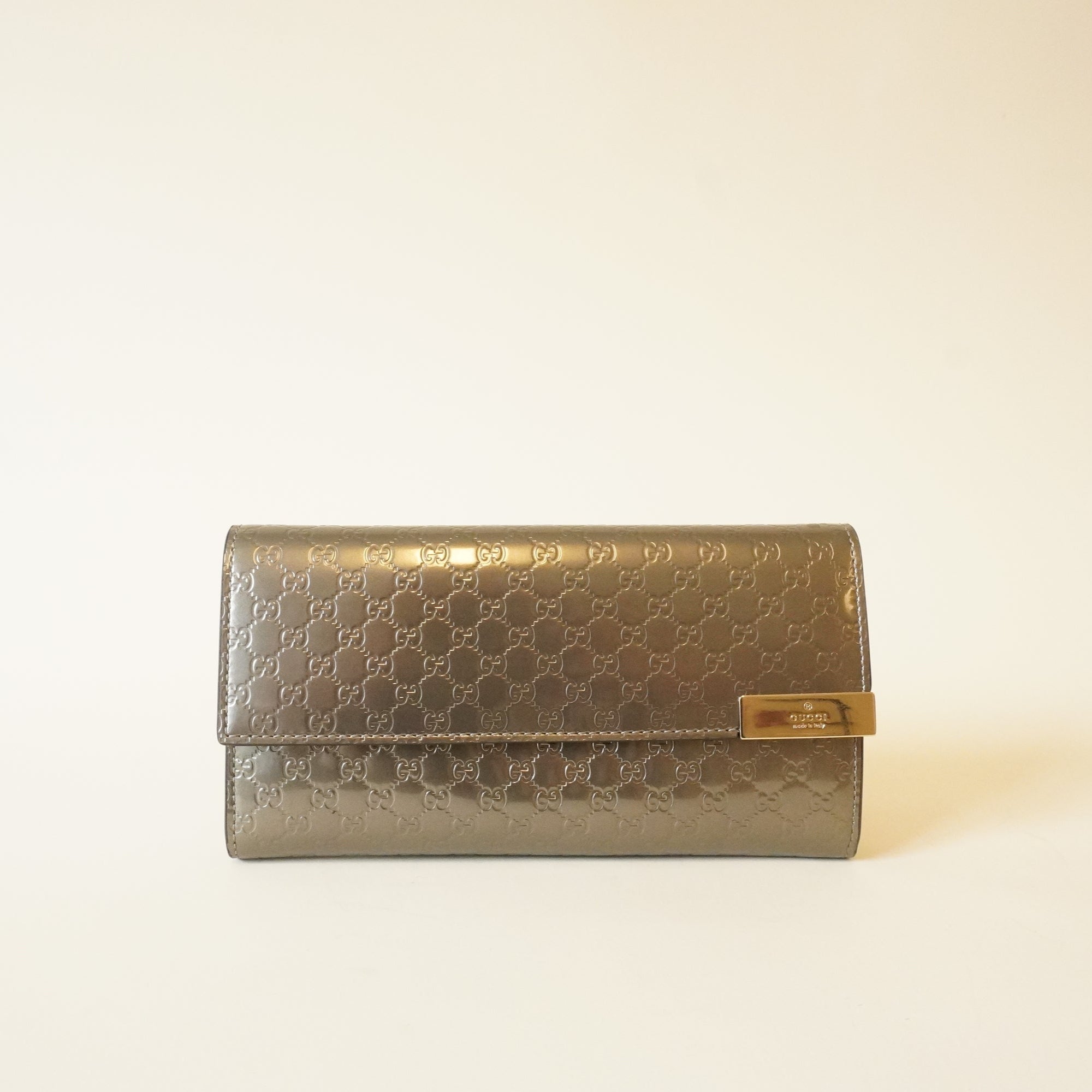 PRE-OWNED Metallic Grey Microguccissima Patent Leather Continental Wallet