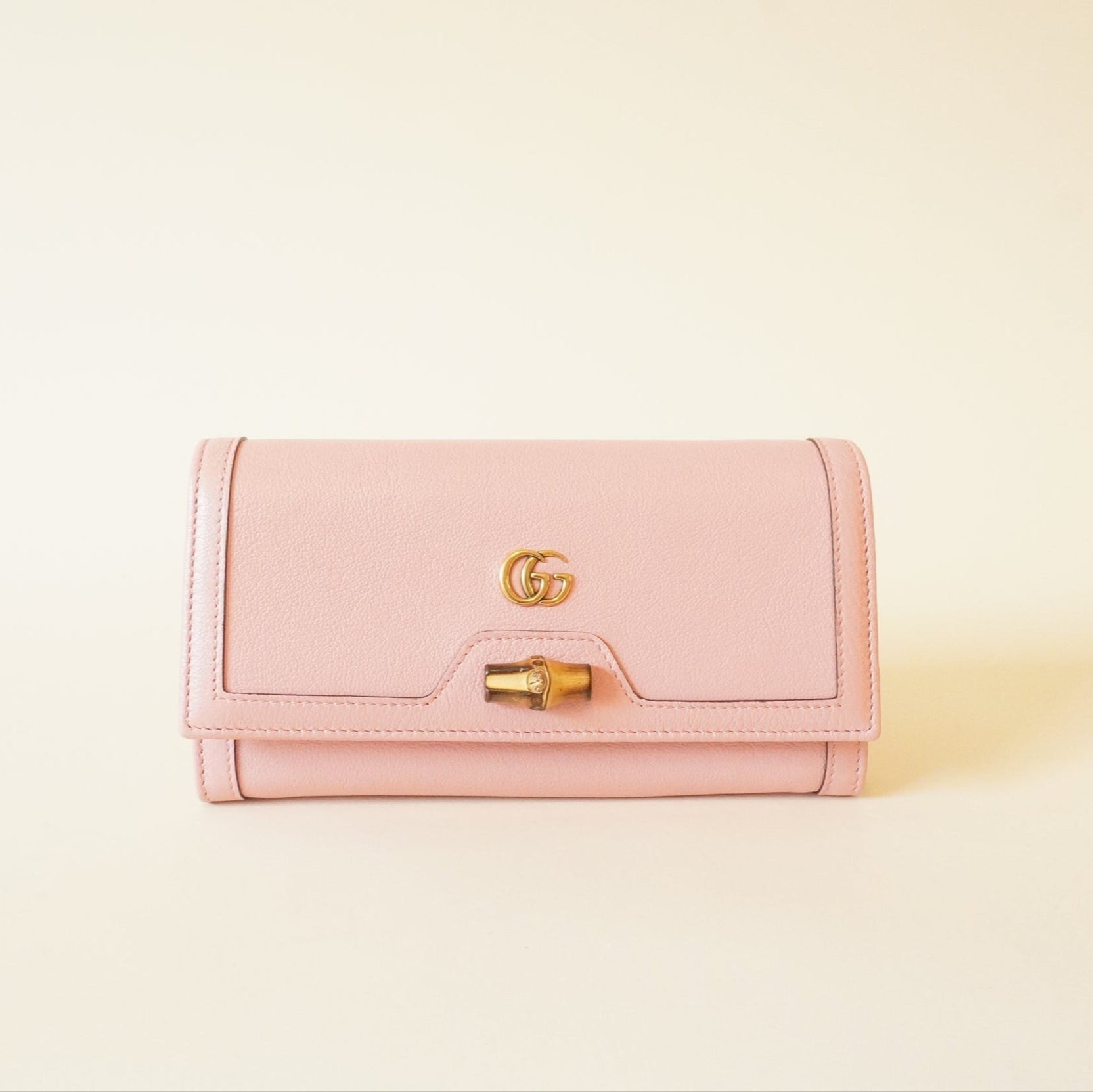 PRE-OWNED Wonka Grain Calfskin Diana Chain Wallet Wild Rose Shoulder Bag