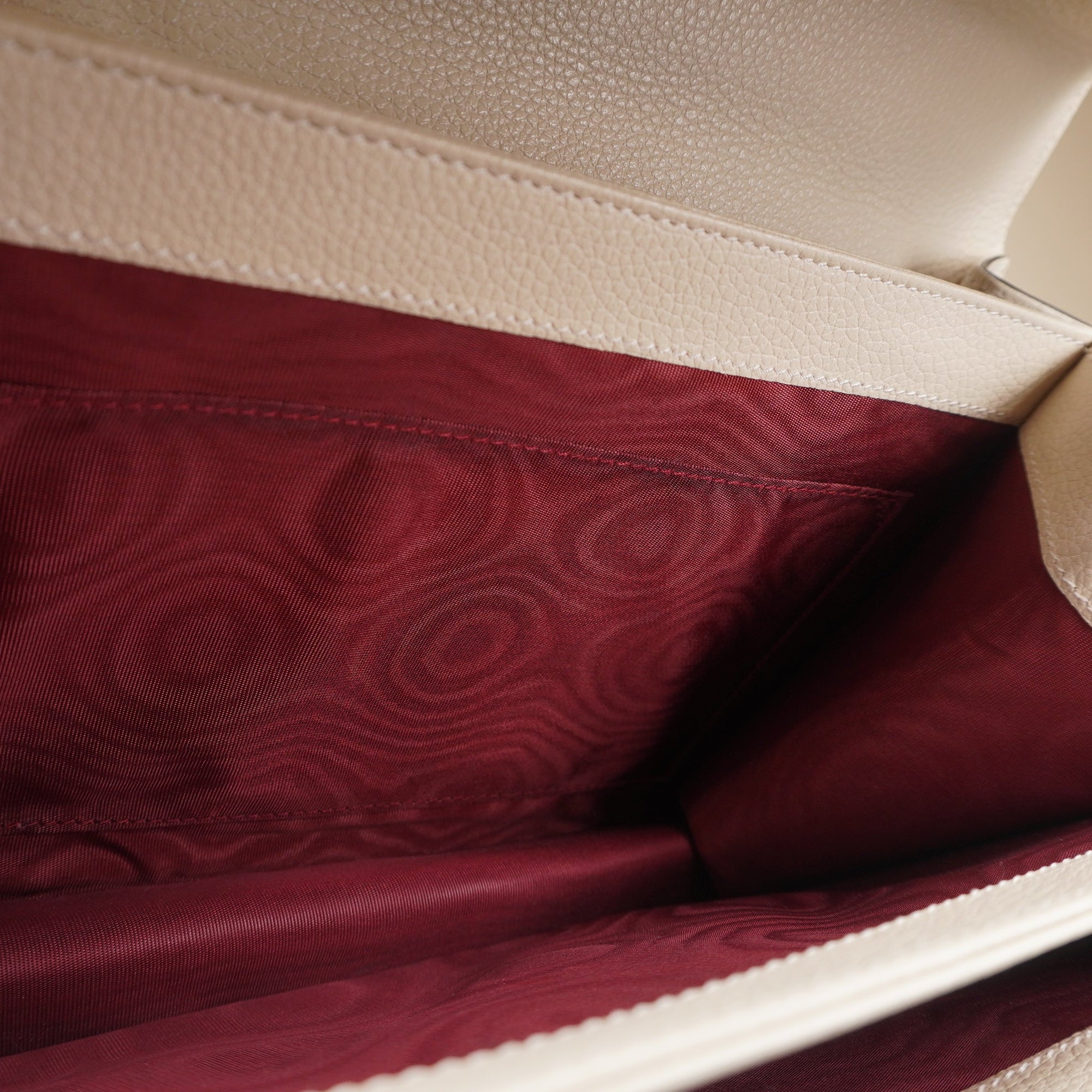 PRE-OWNED White Zummi Lether Crossbody Bag