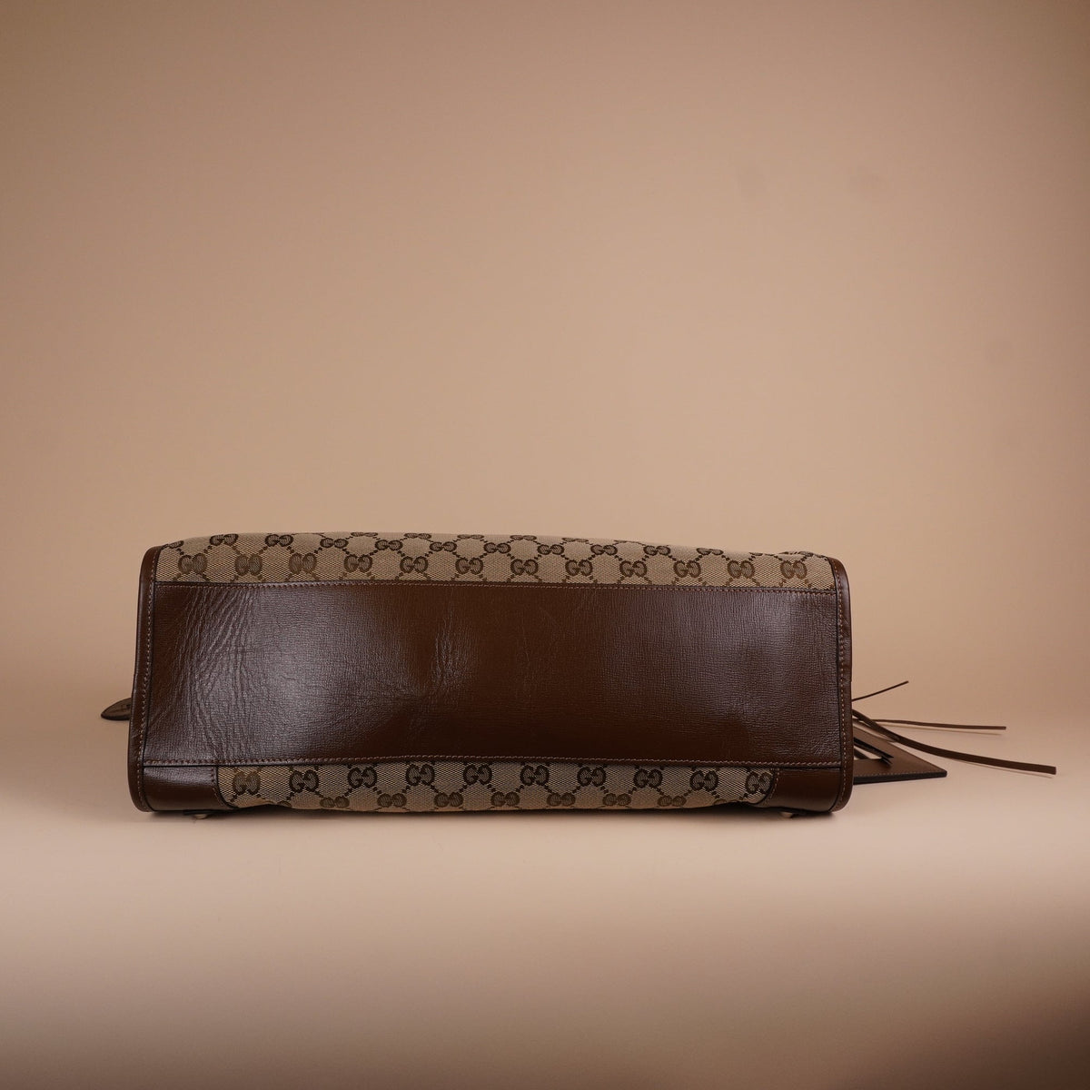 PRE-OWNED The Hacker Project GG Canvas Neo Classic City Bag