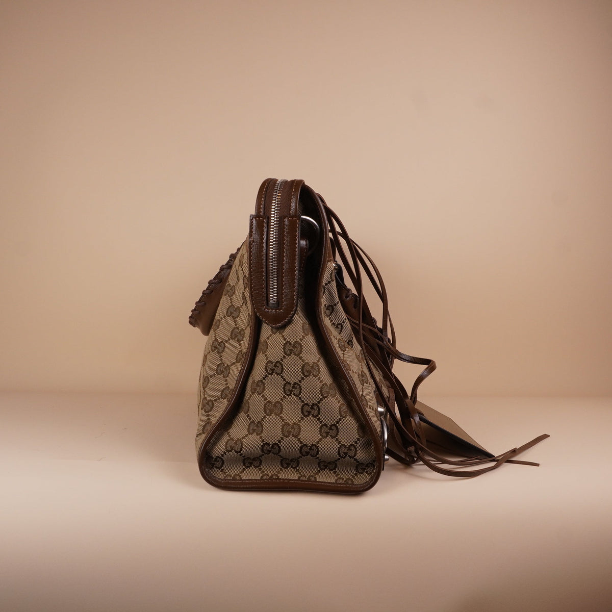 PRE-OWNED The Hacker Project GG Canvas Neo Classic City Bag