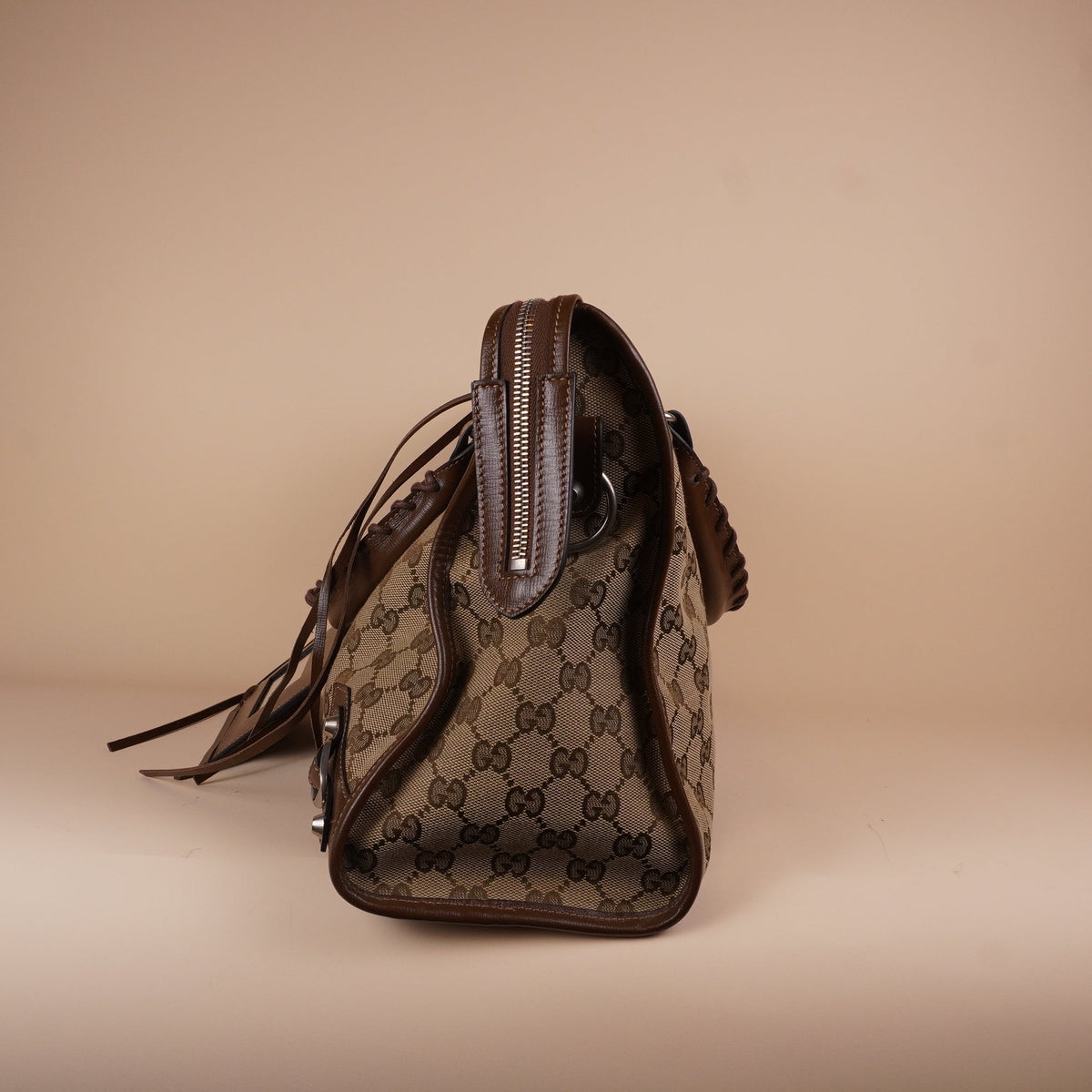 PRE-OWNED The Hacker Project GG Canvas Neo Classic City Bag