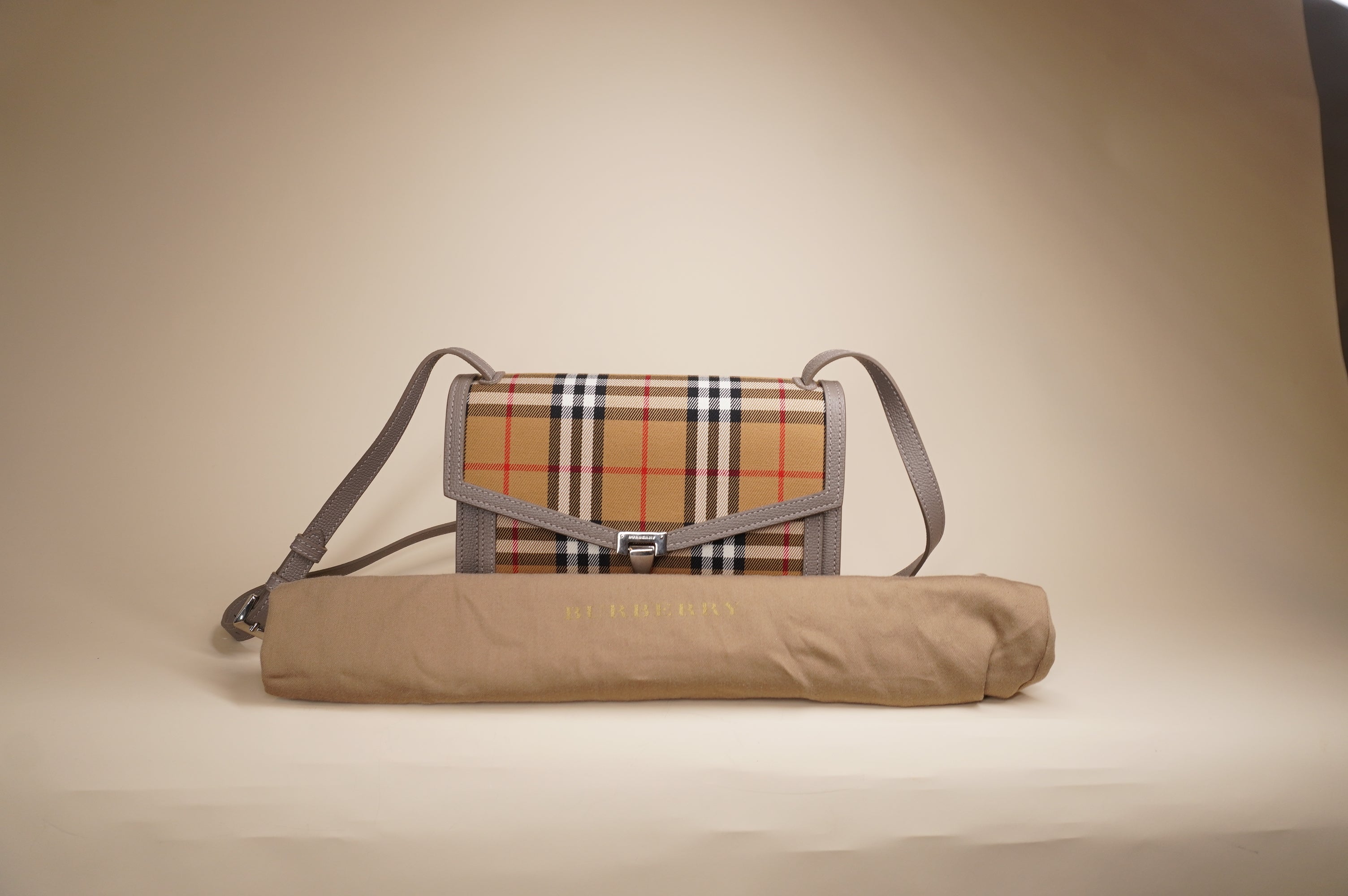 PRE-OWNED Small Macken Vintage Crossbody Bag