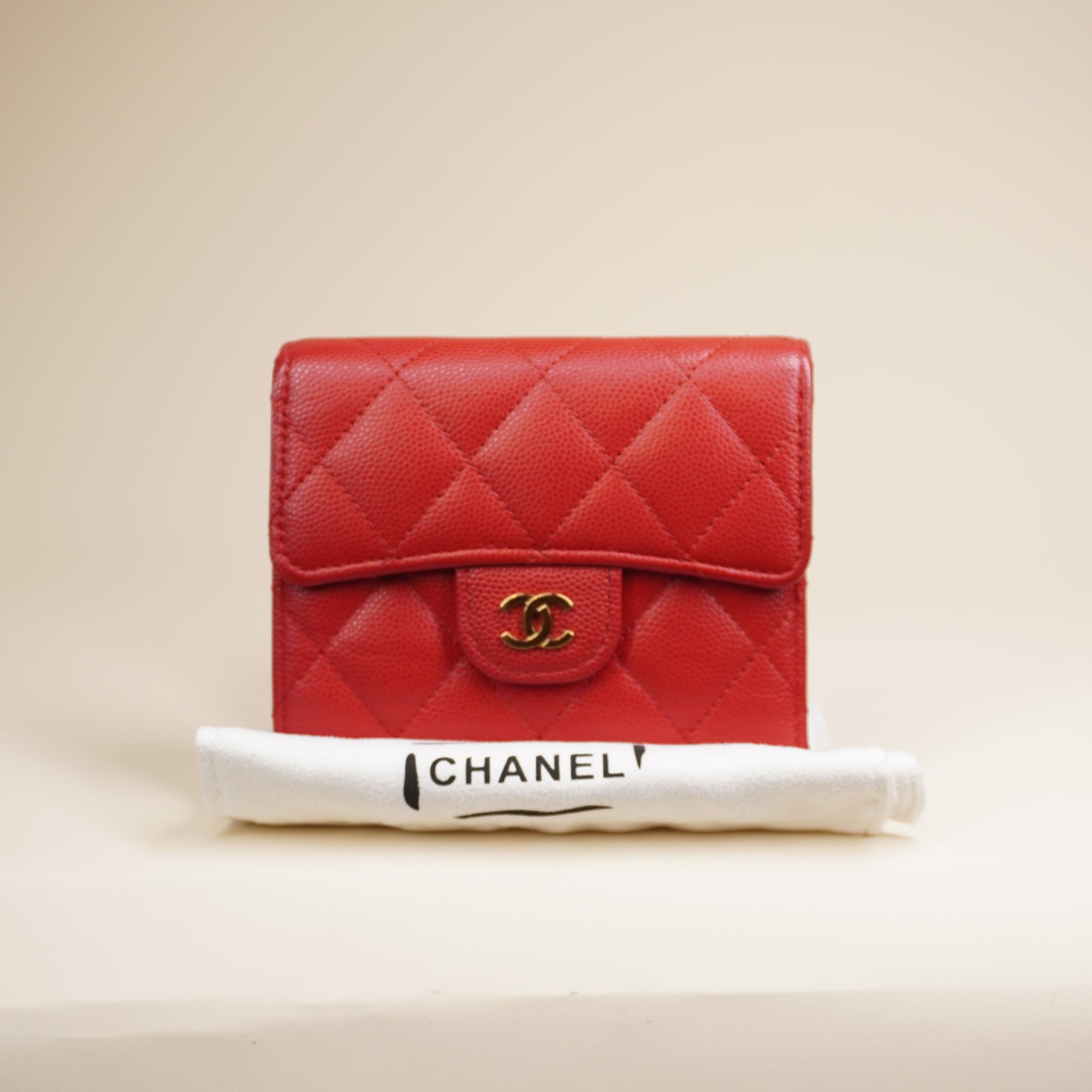 PRE-OWNED Caviar Quilted Flap Card Holder Wallet Red