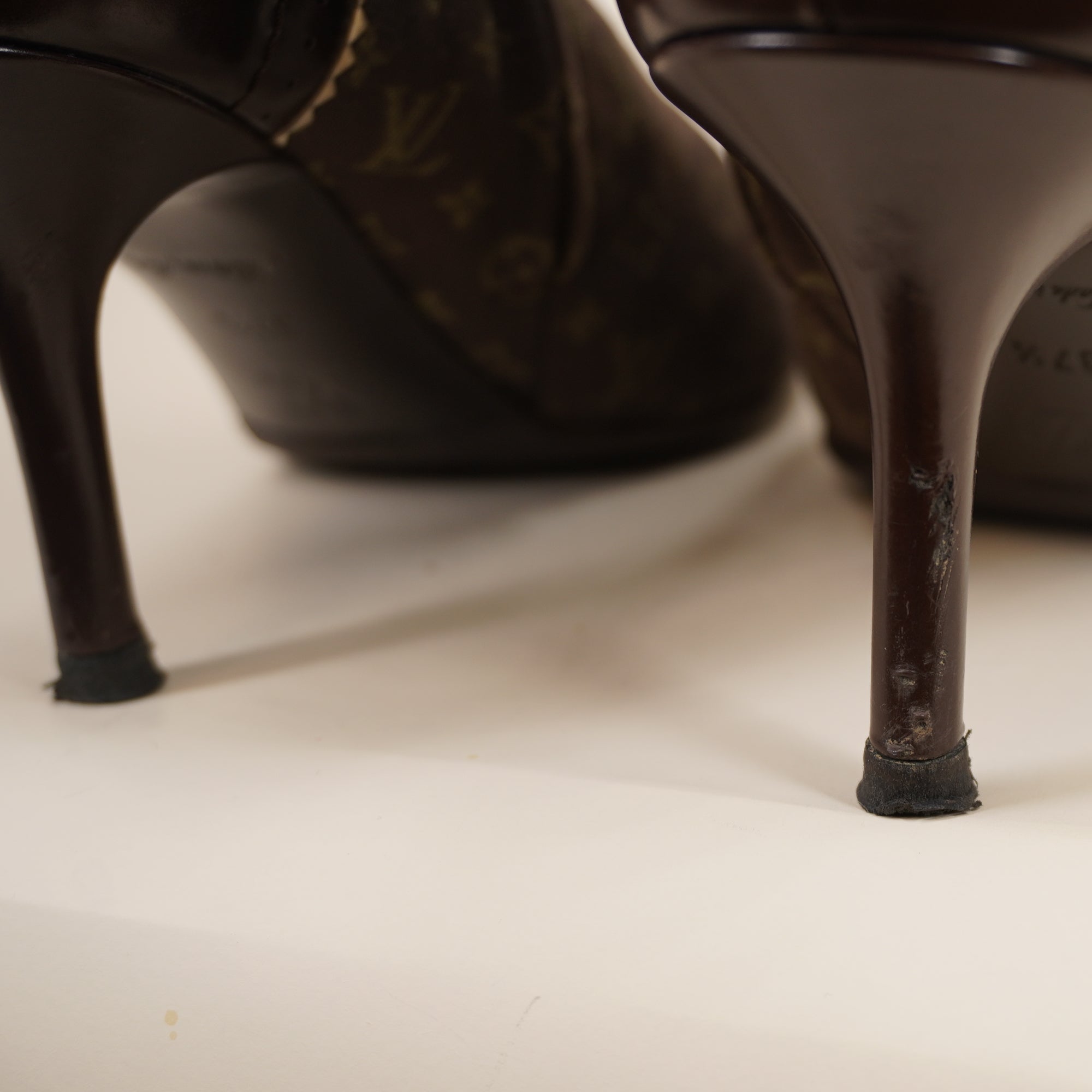 PRE-OWNED LV Mimosa Mini Lin Ankel Boots 37