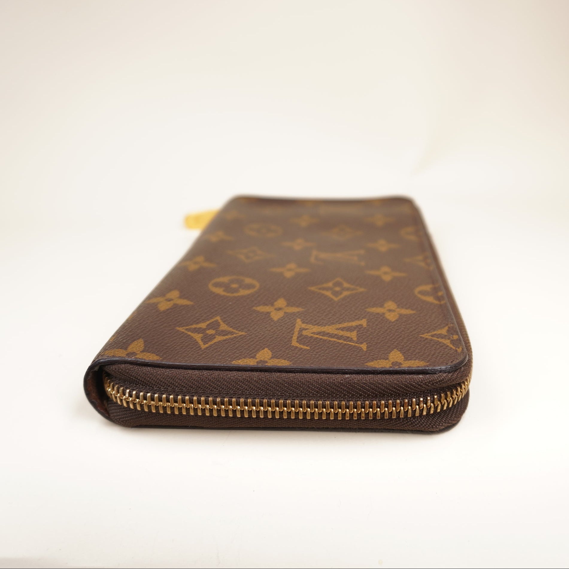 PRE-OWNED LV Monogram Zippy Compact Wallet