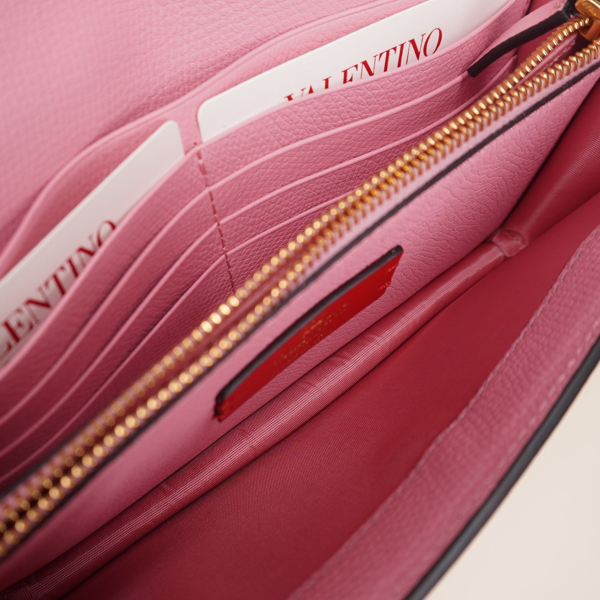 PRE-OWNED Pink Vlogo Crossbody Bag &amp; Card Holder Combo