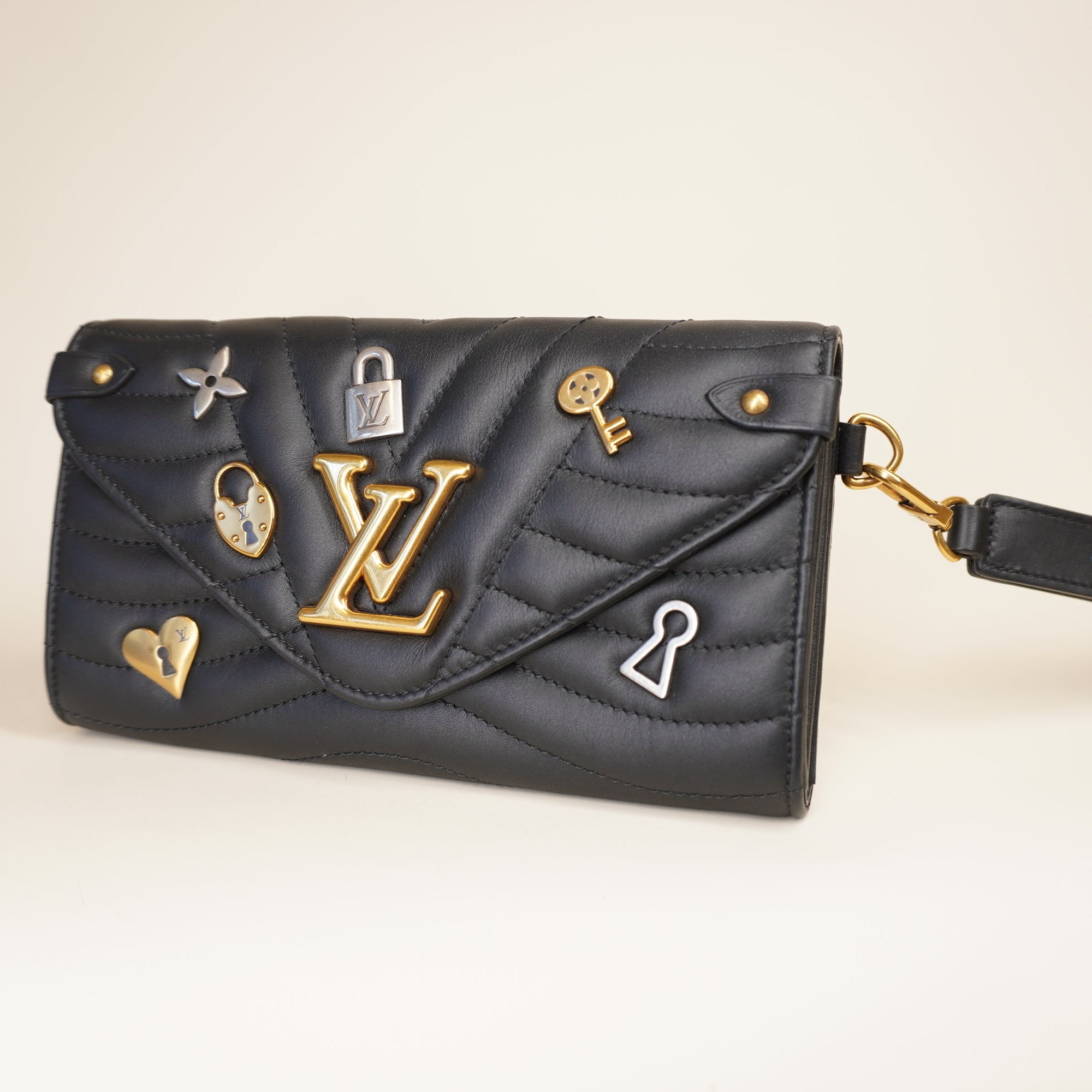 PRE-OWNED New Wave Long Wallet Limited Edition Love Lock Quilted Leather Black