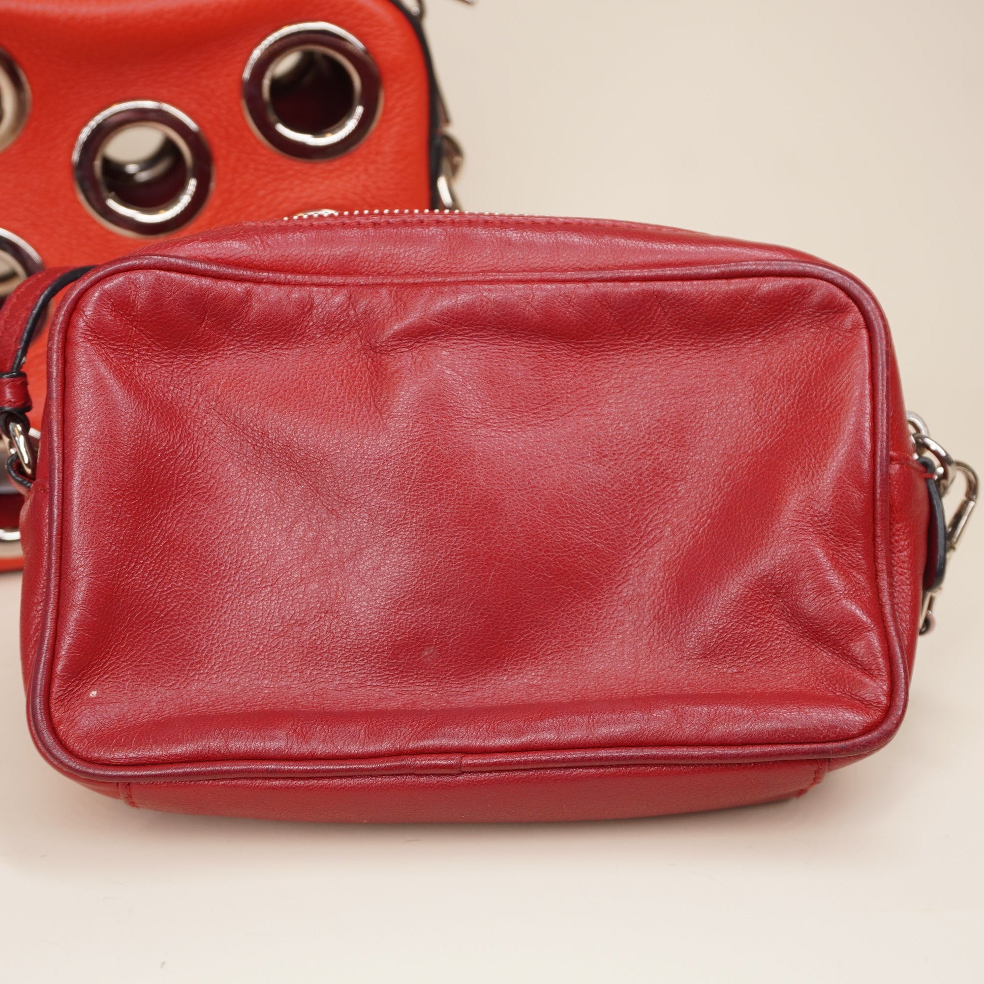 PRE-OWNED Grommet Chain Shoulder Bag Vitello Daino Small 