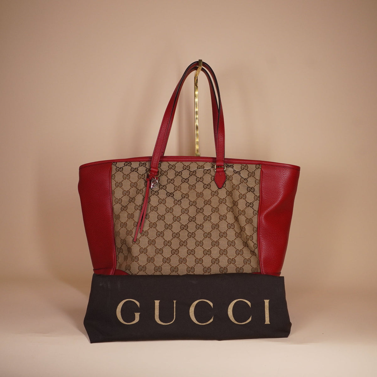 PRE-OWNED Medium GG Canvas Bree Tote