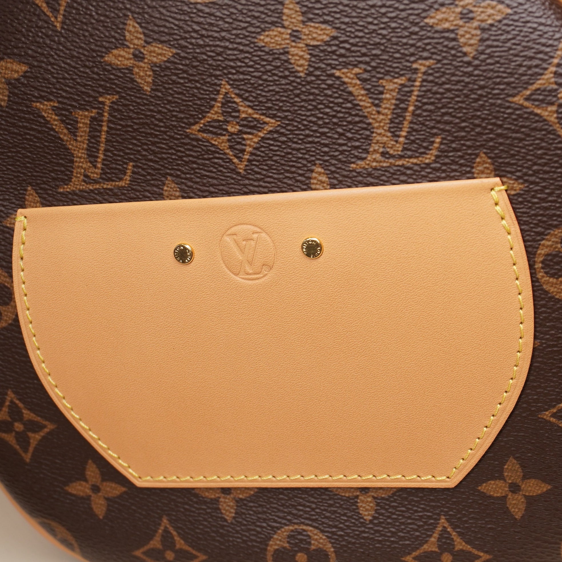 PRE-OWNED LV Boite Chapeau Souple Bag Monogram Canvas MM Shoulder Bag