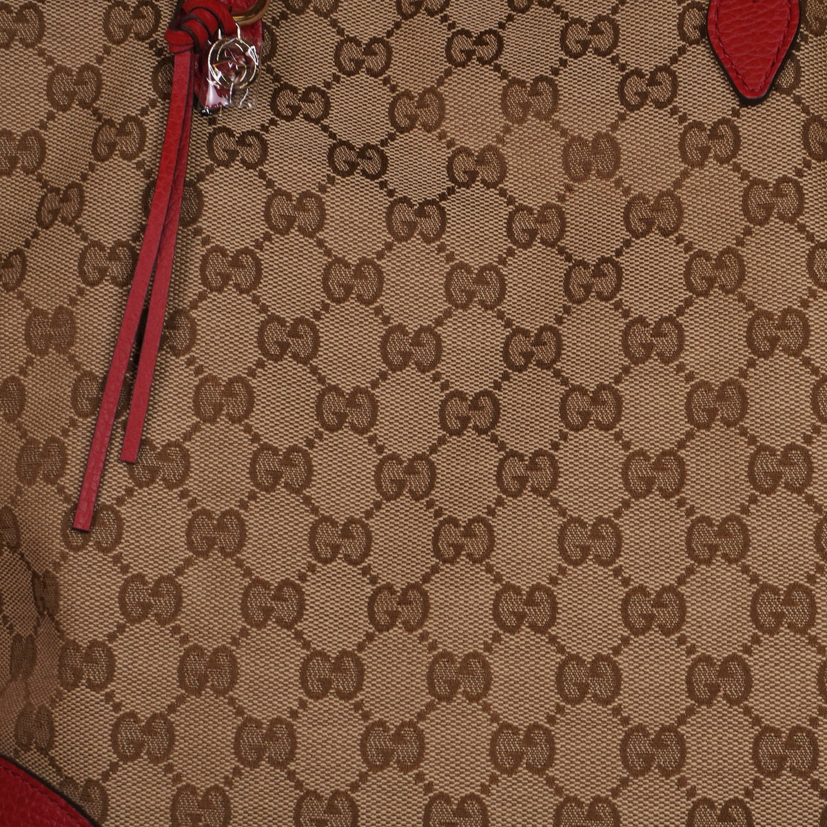 PRE-OWNED Medium GG Canvas Bree Tote