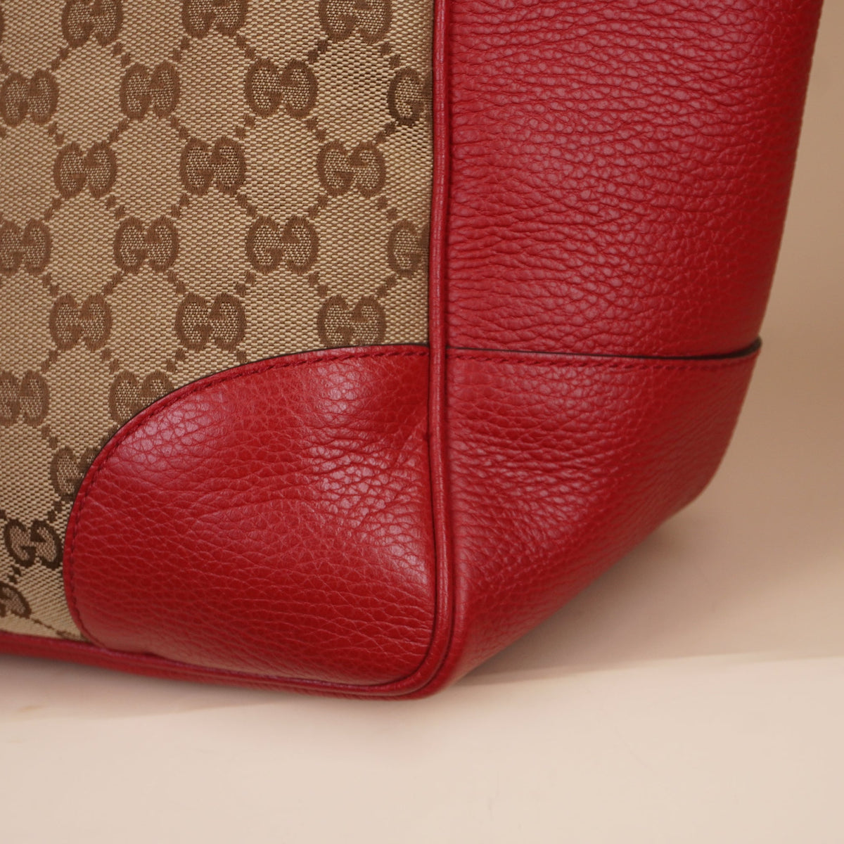 PRE-OWNED Medium GG Canvas Bree Tote